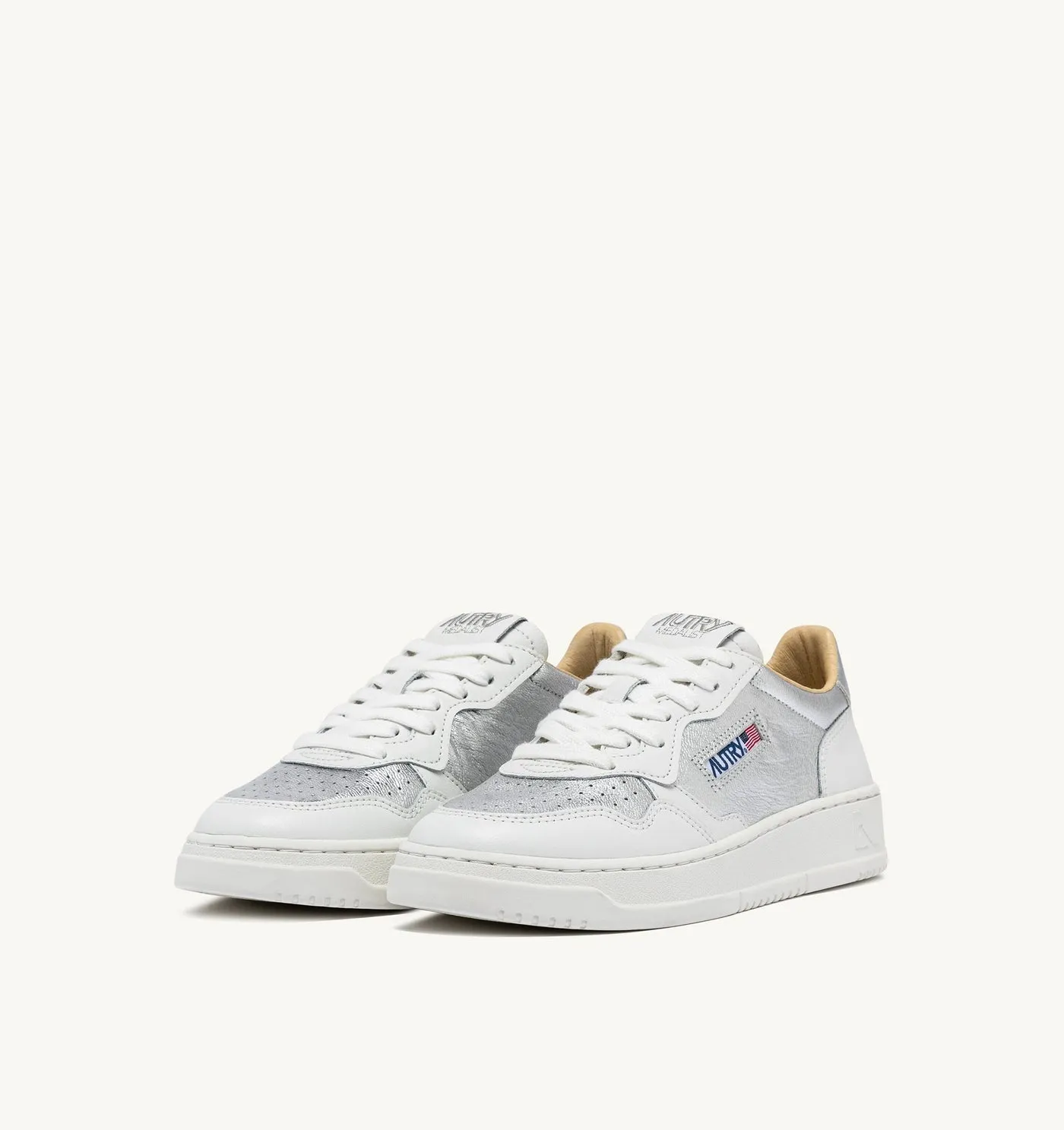 MEDALIST LOW IN NAPPA COLORE BIANCO E SILVER