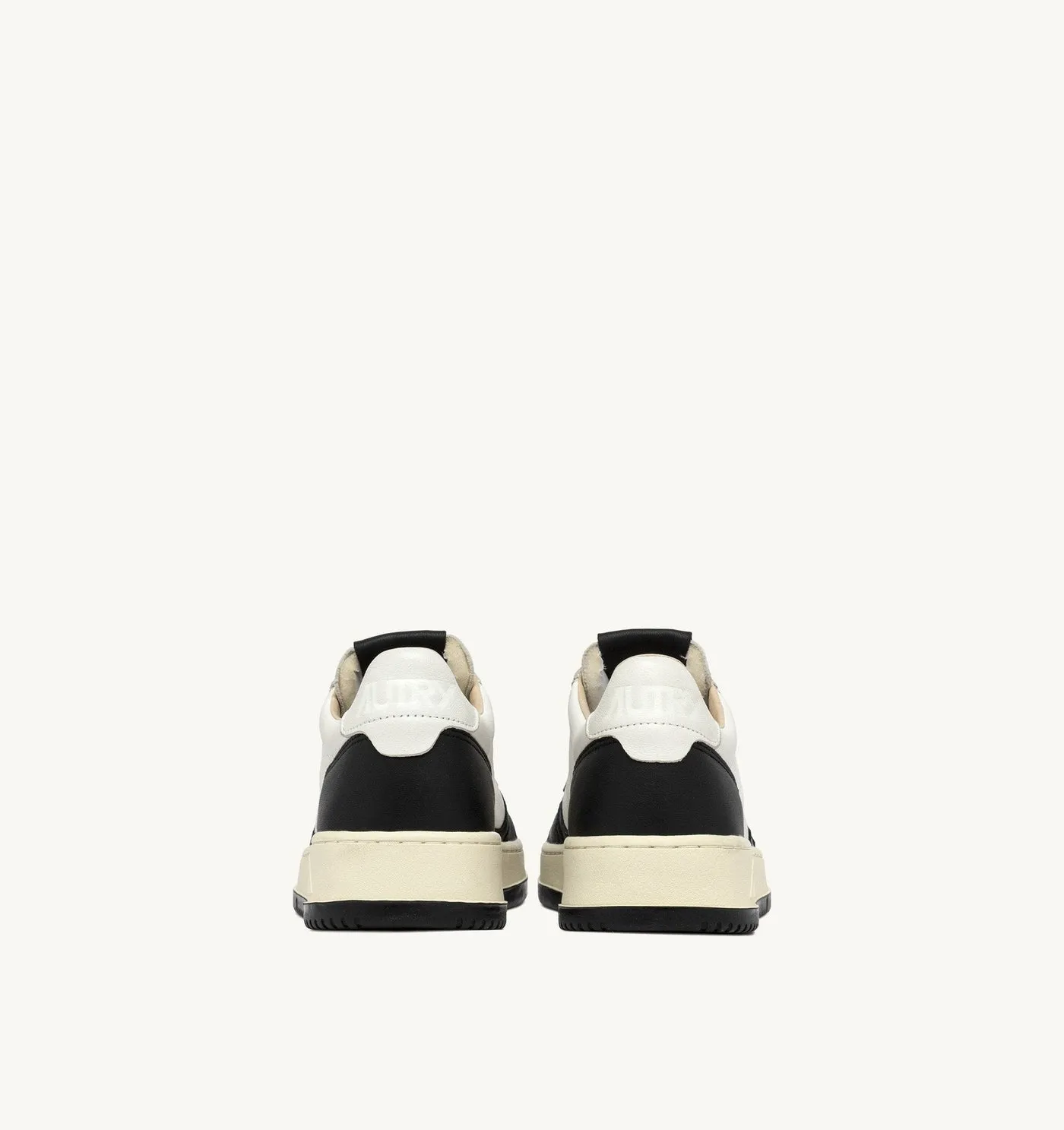 MEDALIST LOW IN PELLE BIANCA E NERA