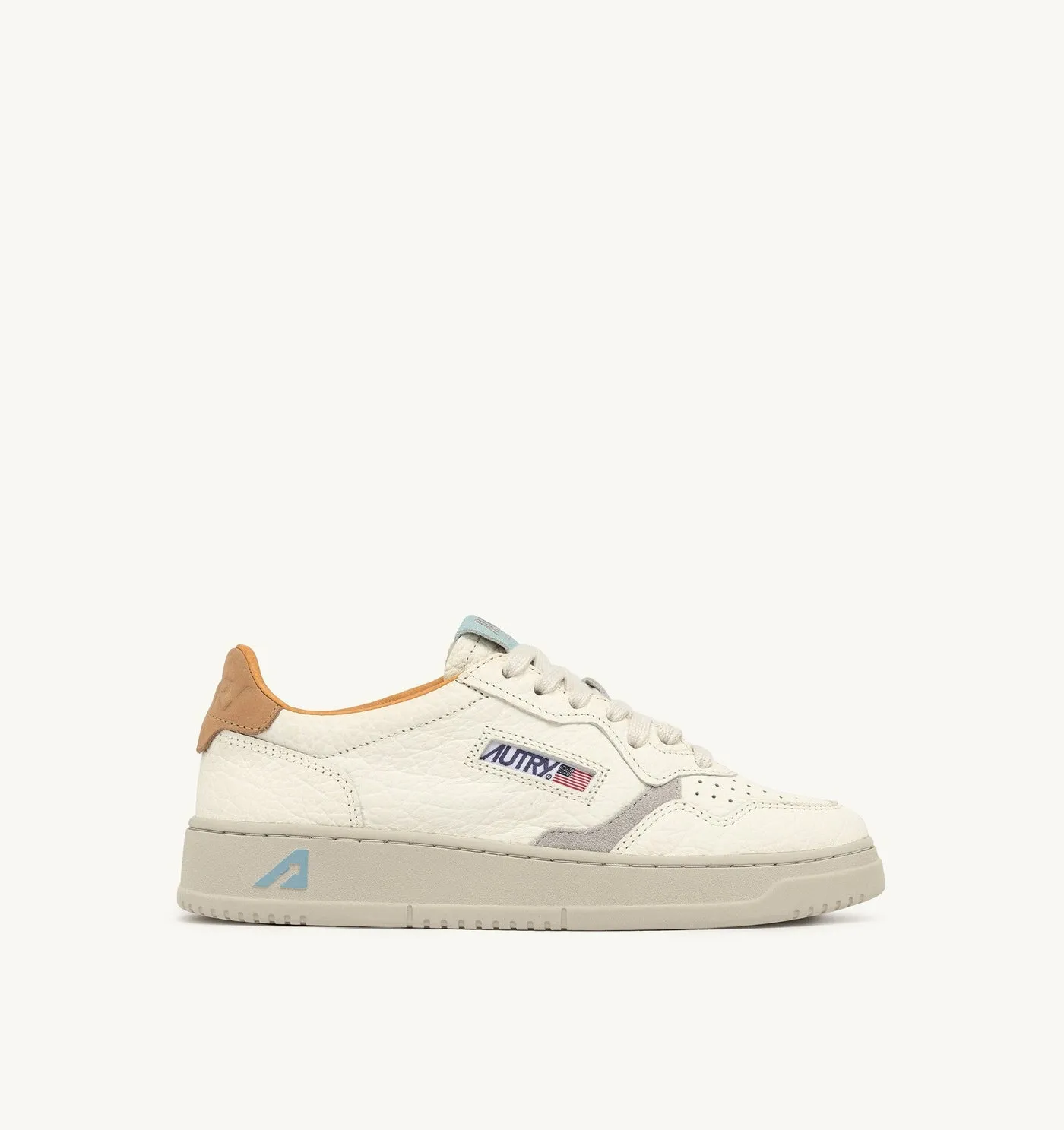 MEDALIST LOW IN PELLE COLORE NUG E LOFT