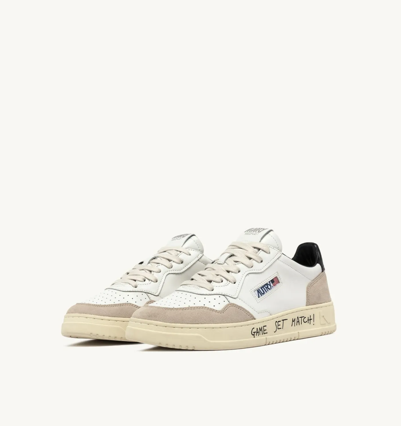SNEAKERS MEDALIST LOW IN SUEDE E PELLE BIANCA E NERA CON LETTERING
