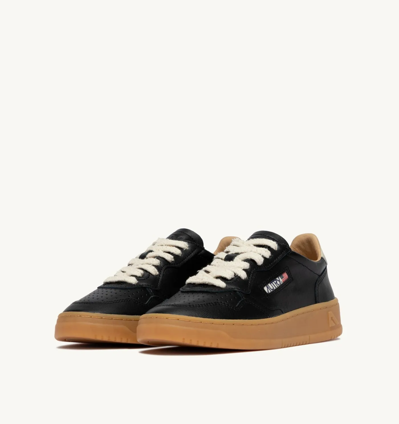 SNEAKERS MEDALIST LOW IN PELLE NERA E MARSHMALLOW