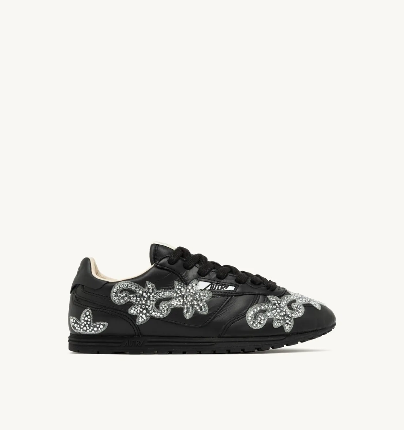 SNEAKERS WINDSPIN IN PELLE NERA CON APPLICAZIONI