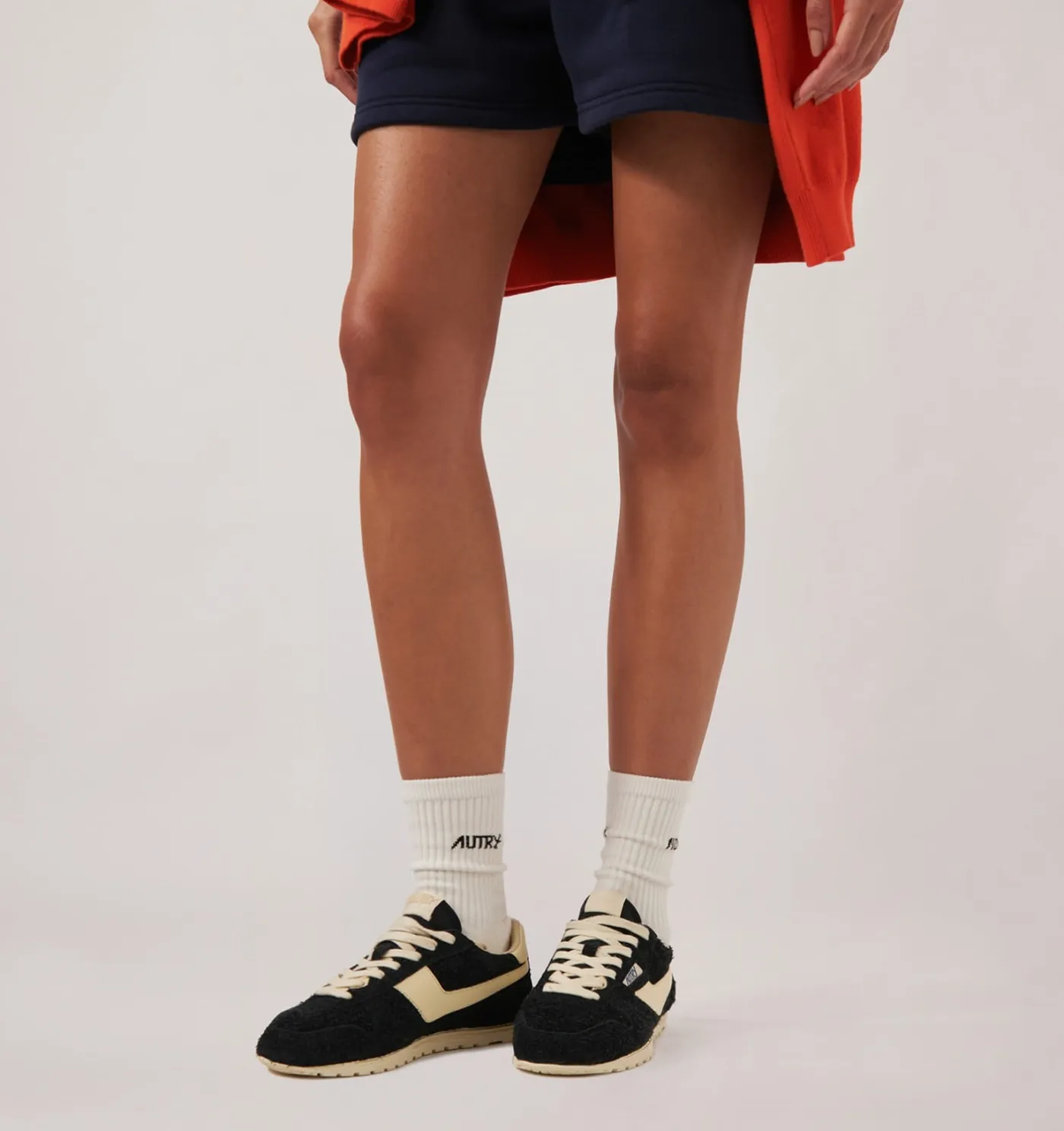 SNEAKERS WINDSPIN IN SUEDE E PELLE NERA E RUTABAGA