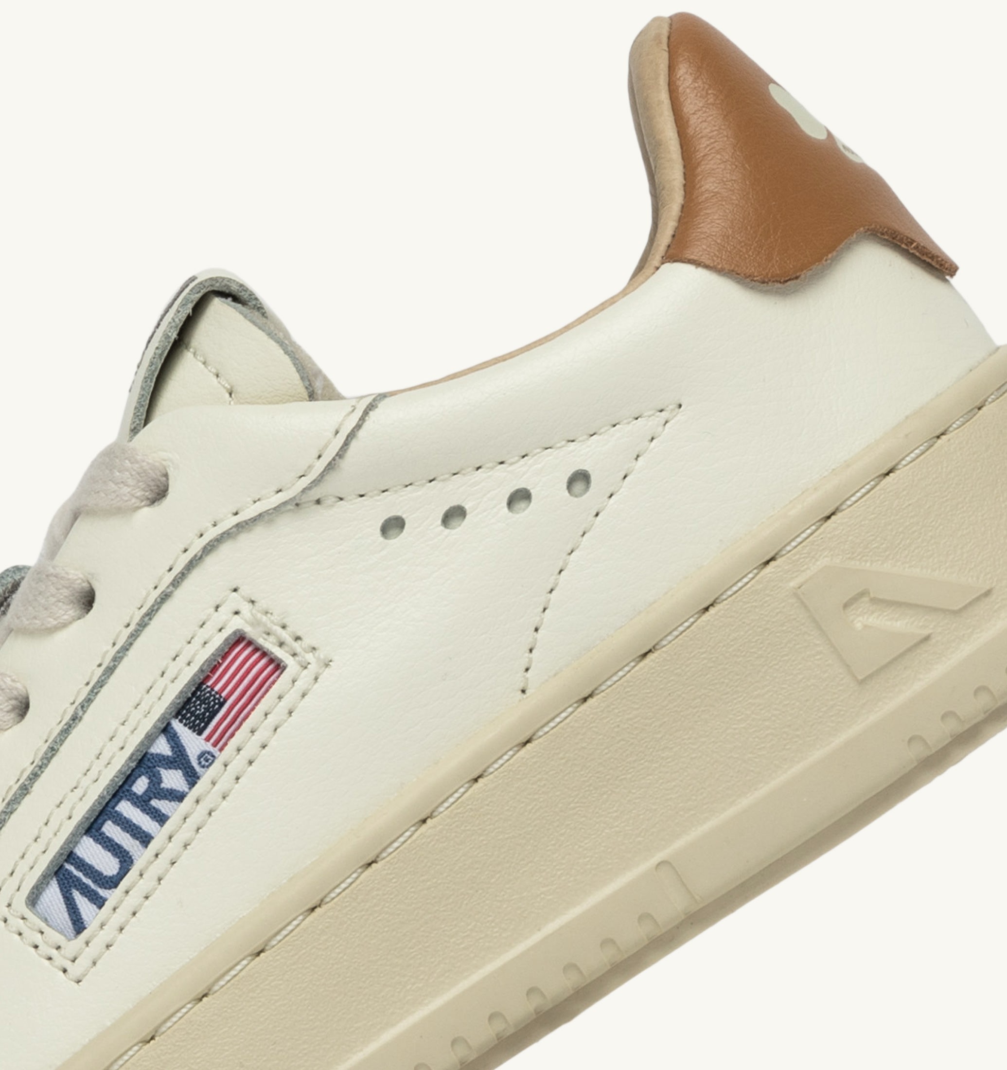 SNEAKERS DALLAS KIDS LOW IN PELLE MARSHMALLOW E BROWN SUGAR
