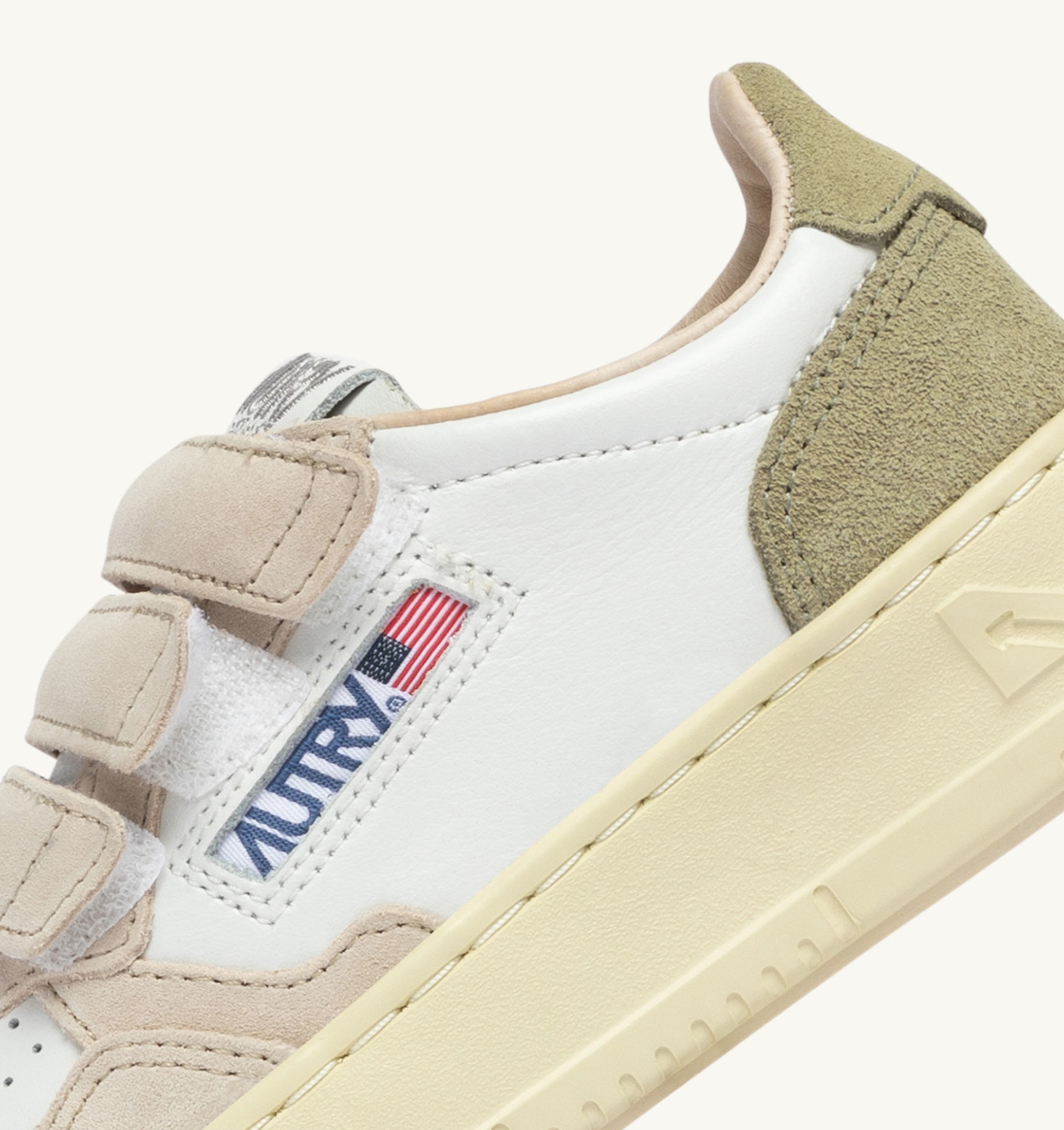SNEAKERS MEDALIST KIDSTRIPES IN PELLE BIANCA E SUEDE VERDE E SAND
