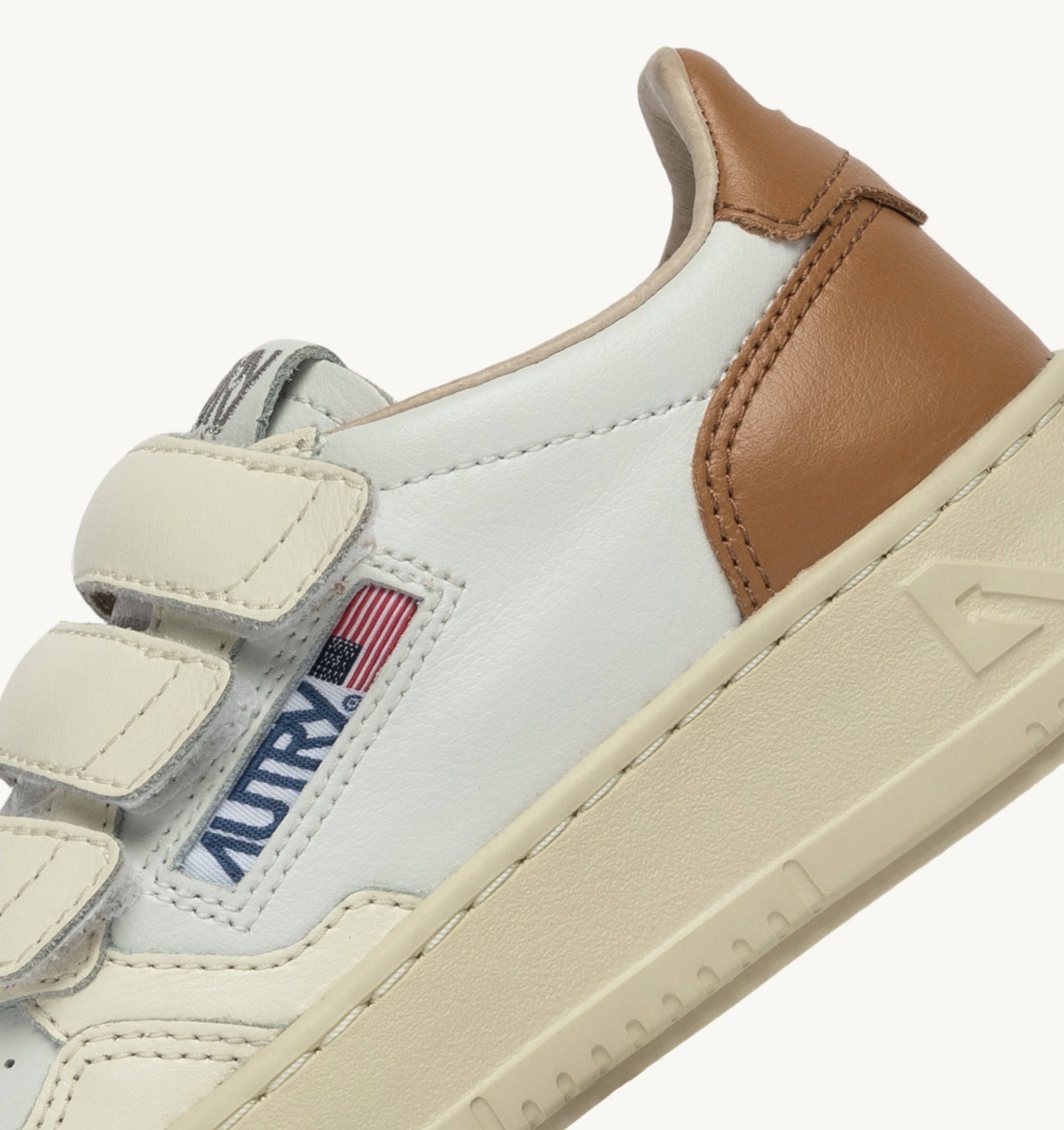 SNEAKERS MEDALIST KIDSTRIPES LOW IN PELLE WHISPER WHITE AVORIO E BROWN SUGAR