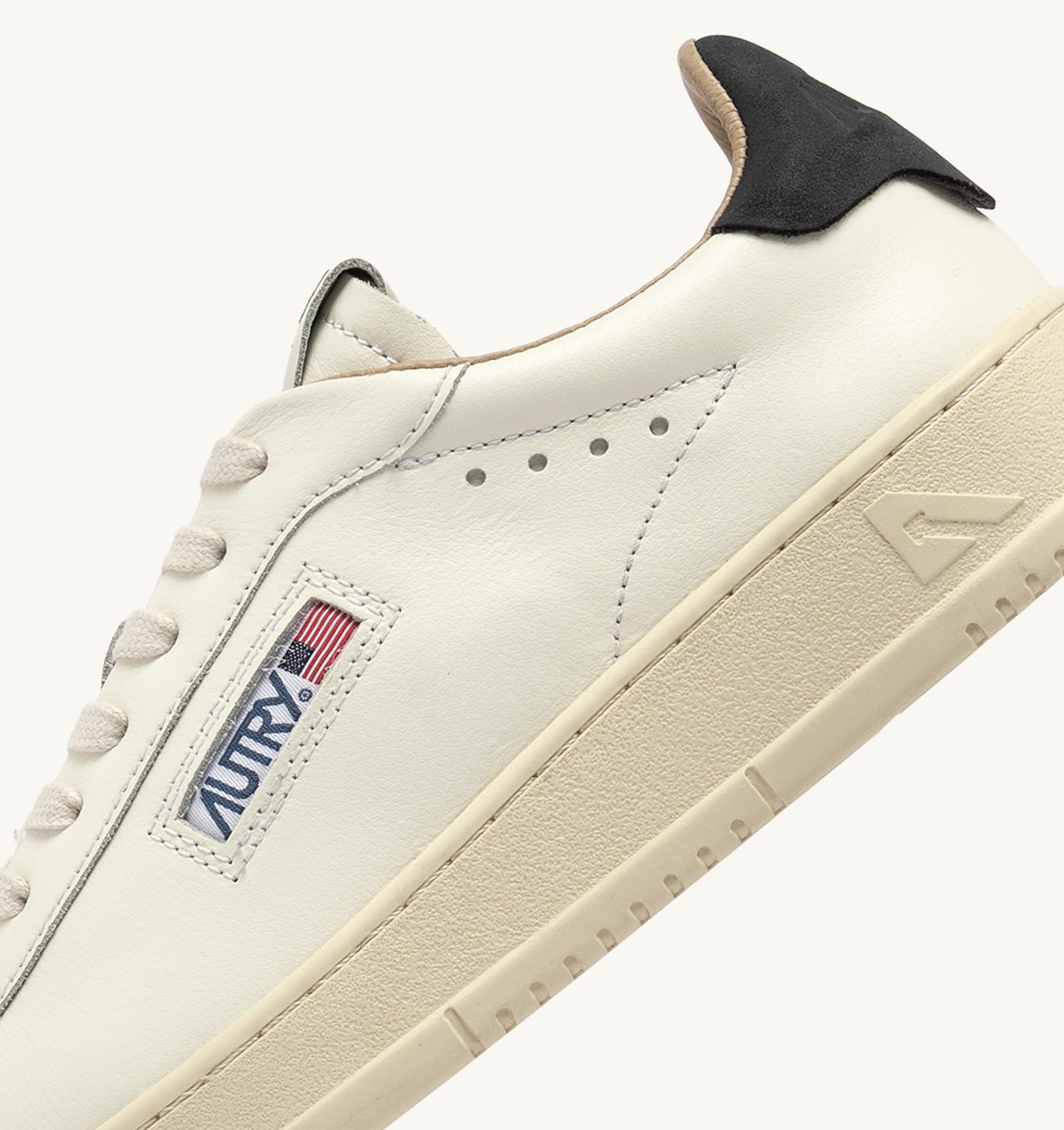 SNEAKERS DALLAS LOW IN PELLE BIANCA E SPACE