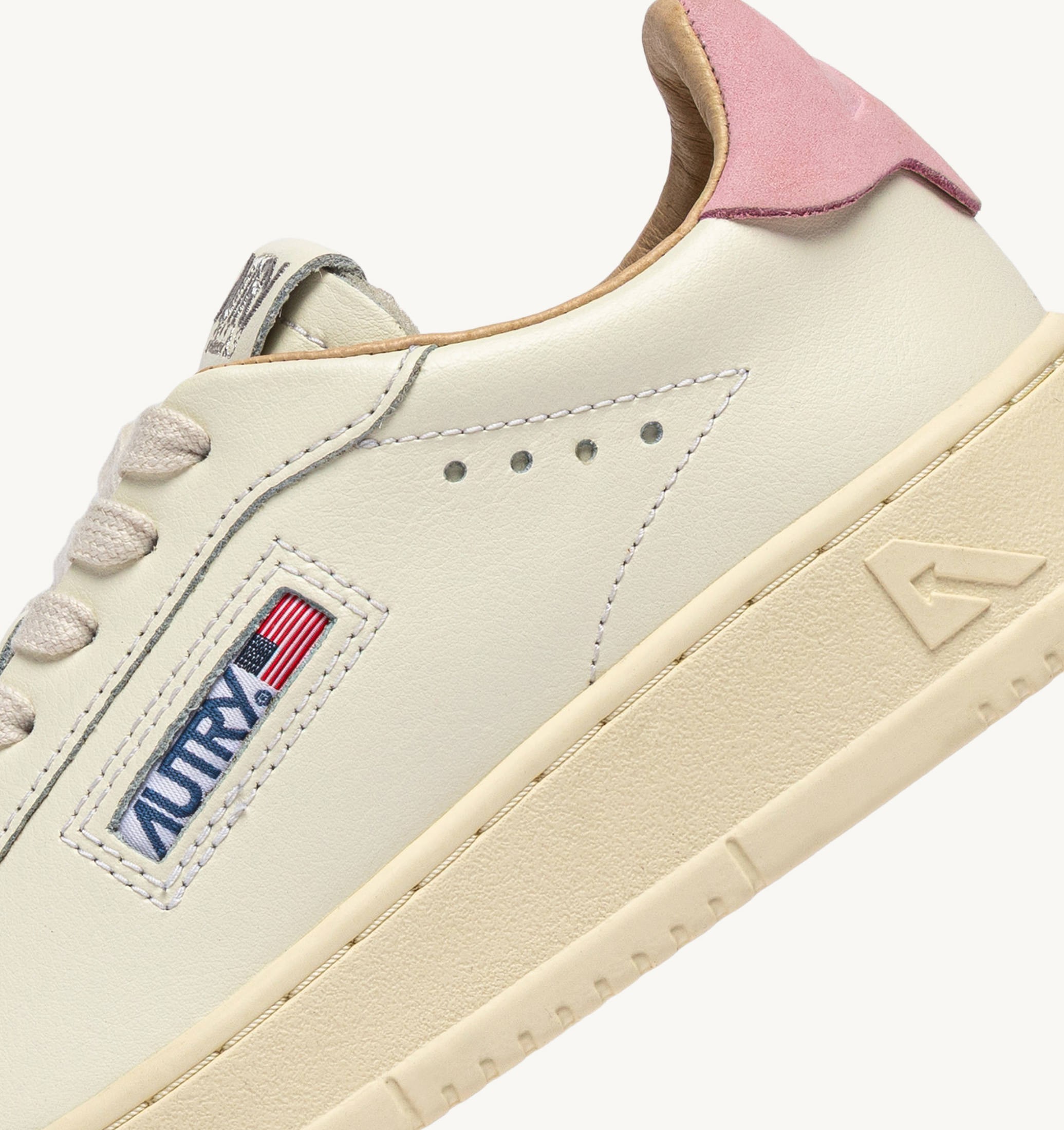 SNEAKERS DALLAS LOW IN PELLE MARSHMALLOW E PINK DOLPHIN
