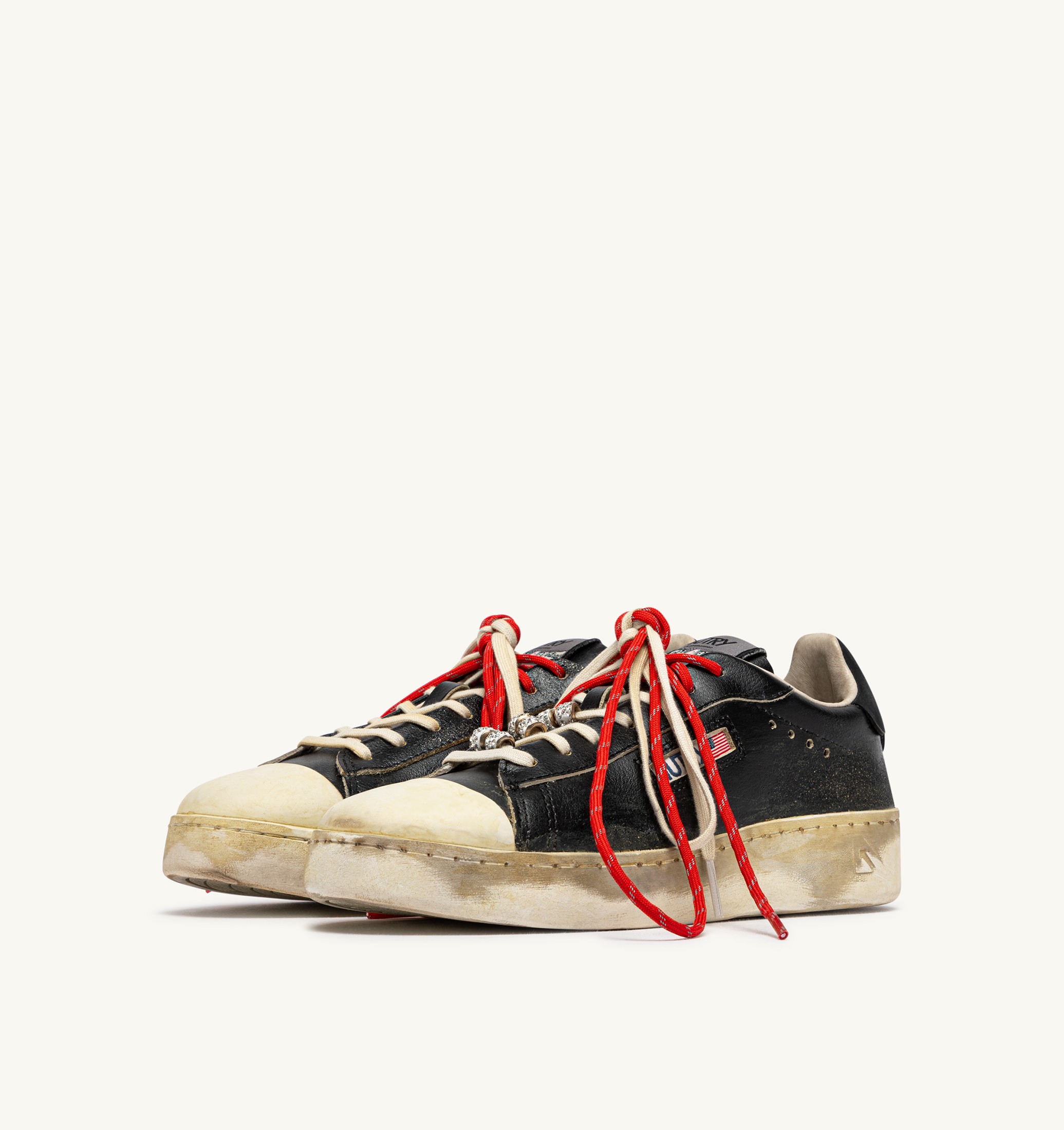 SNEAKERS DALLAS LOW SUPER VINTAGE IN PELLE NERA