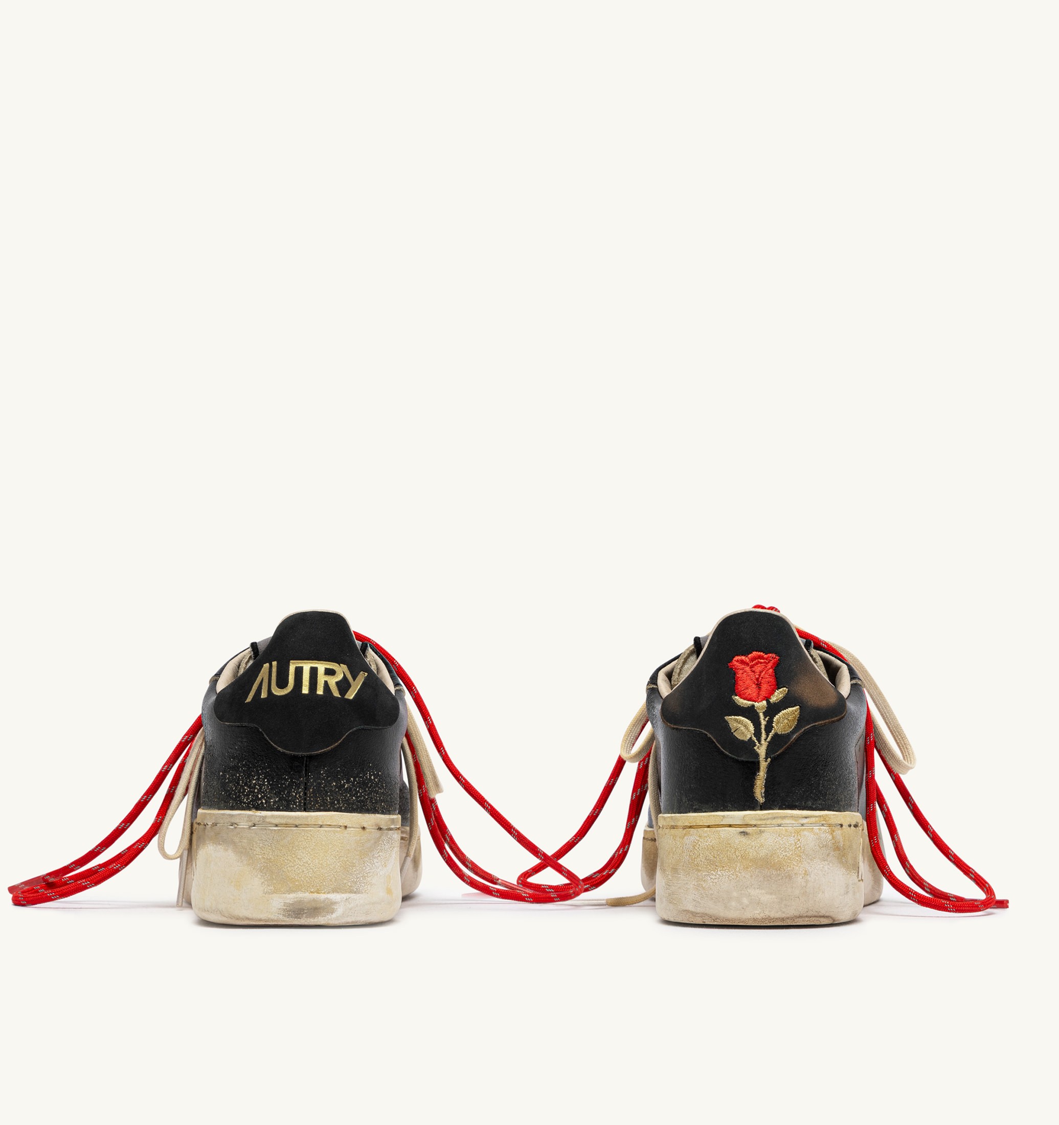 SNEAKERS DALLAS LOW SUPER VINTAGE IN PELLE NERA