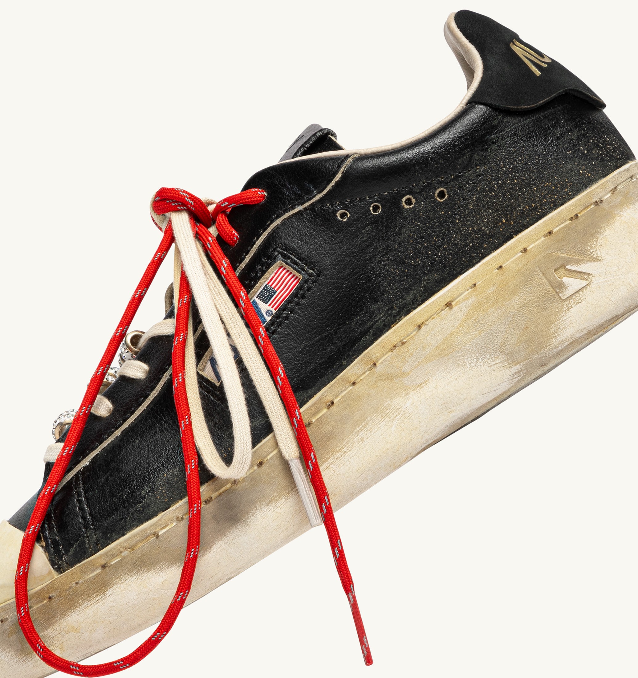 SNEAKERS DALLAS LOW SUPER VINTAGE IN PELLE NERA