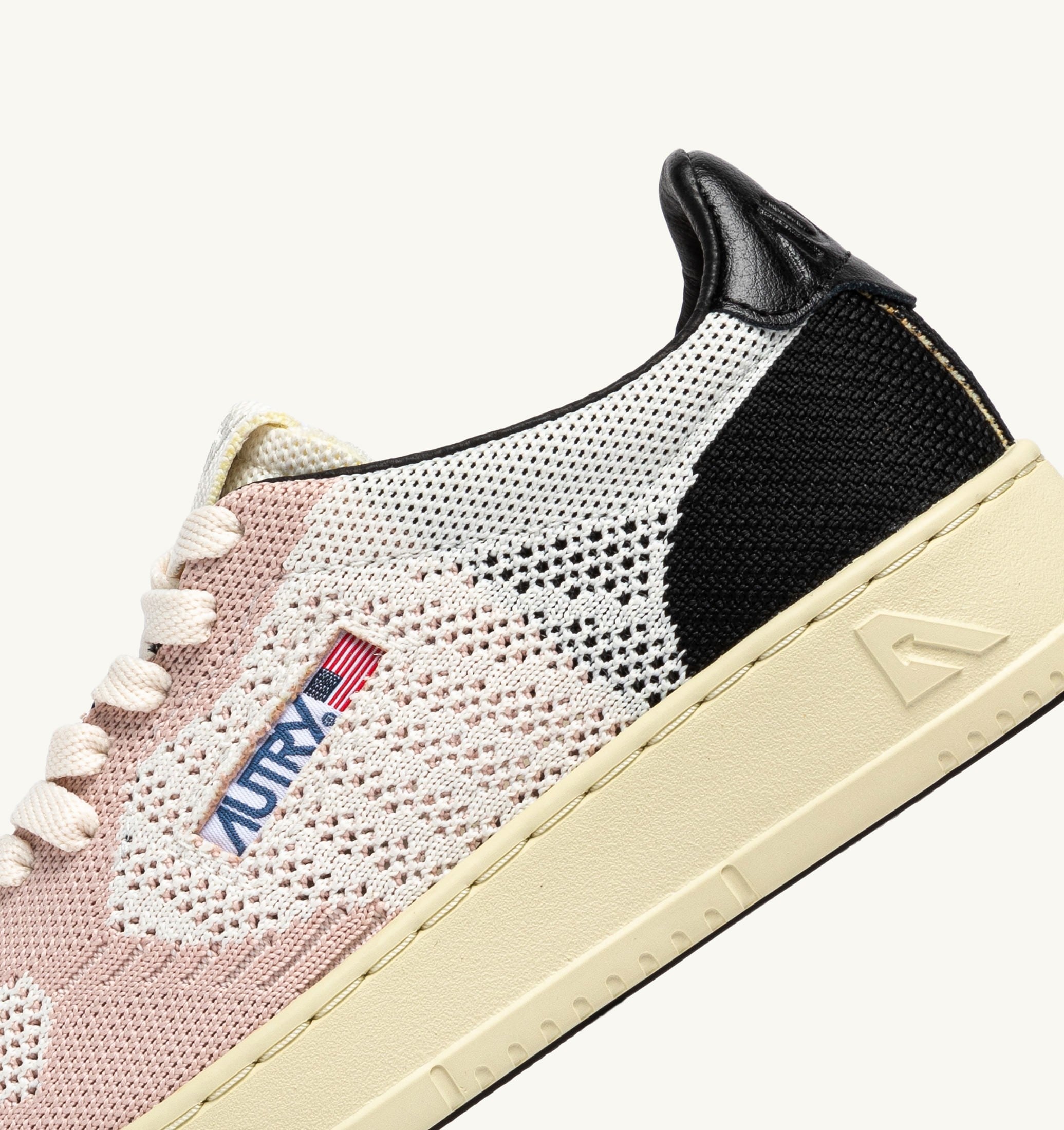 SNEAKERS MEDALIST EASEKNIT LOW IN MAGLIA AVORIO NERA E POWDER
