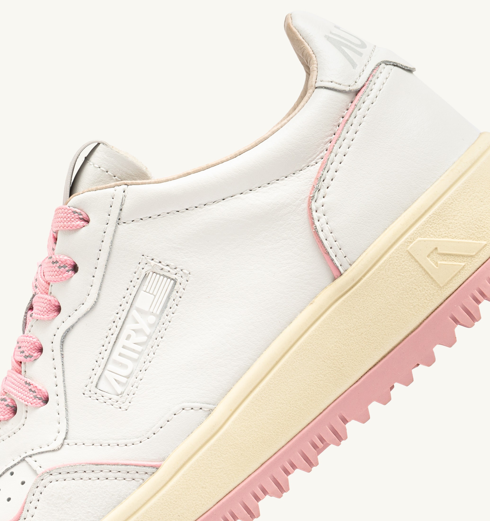 SNEAKERS GOLF LOW IN PELLE BIANCA E CORAL BLUSH