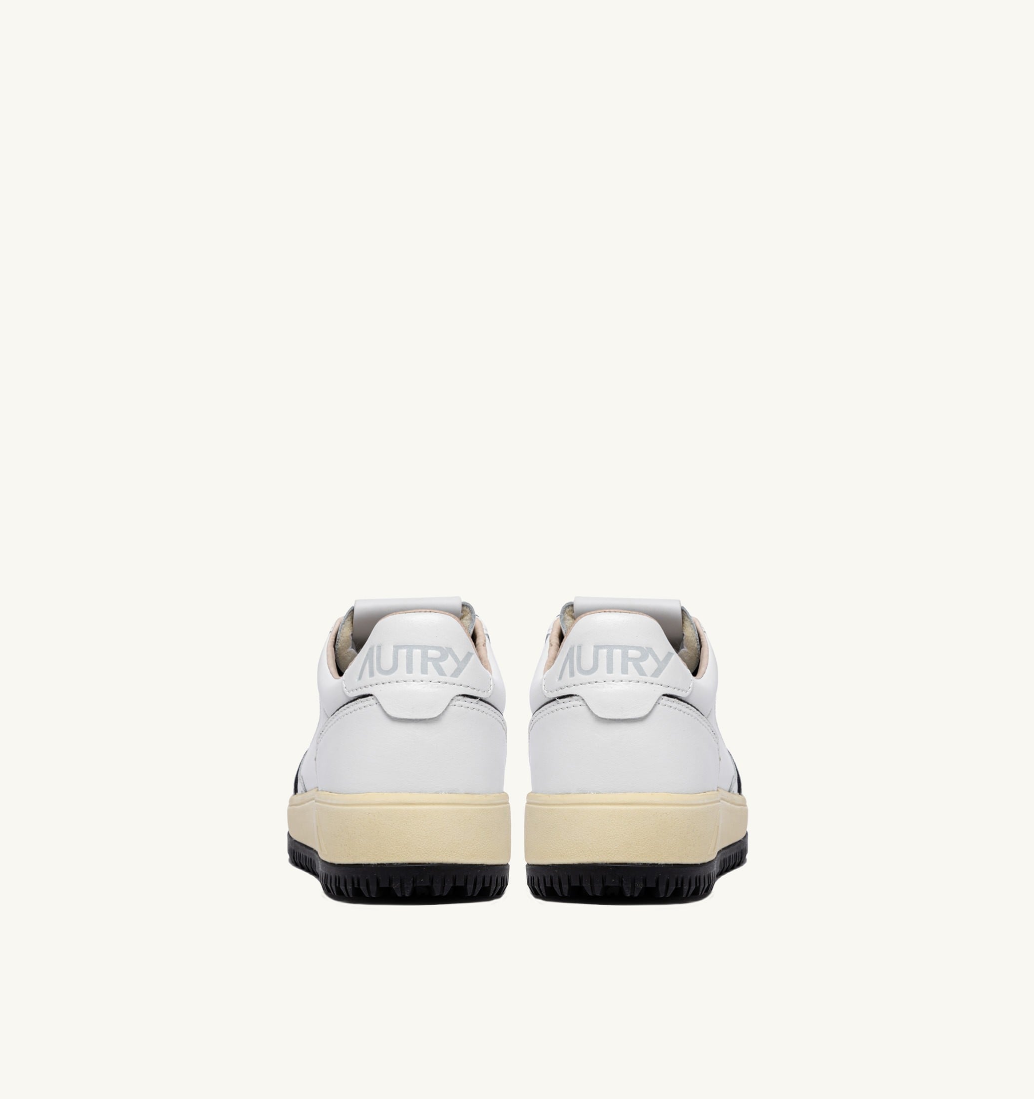 SNEAKERS GOLF LOW IN PELLE BIANCA E NERA