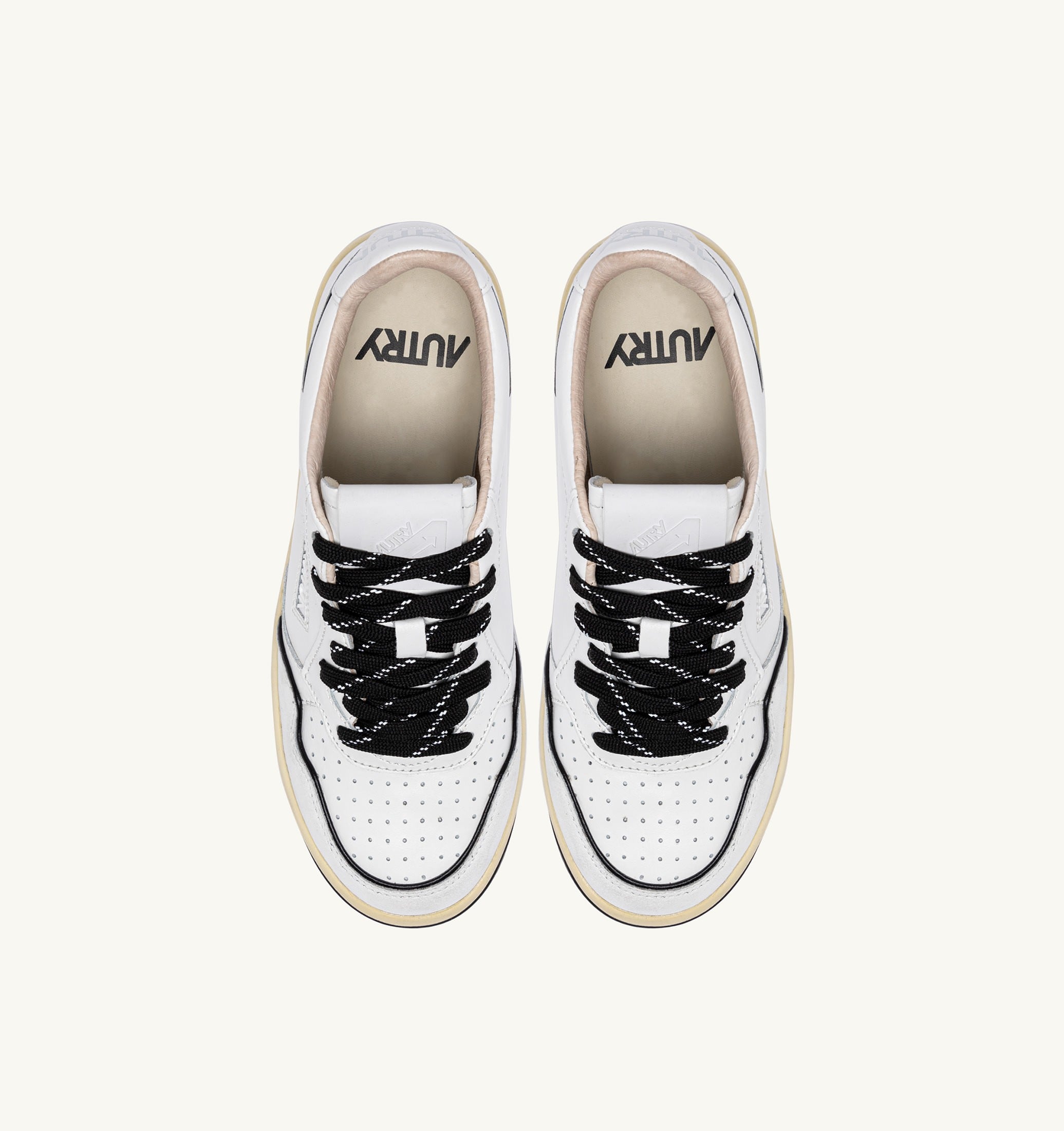 SNEAKERS GOLF LOW IN PELLE BIANCA E NERA