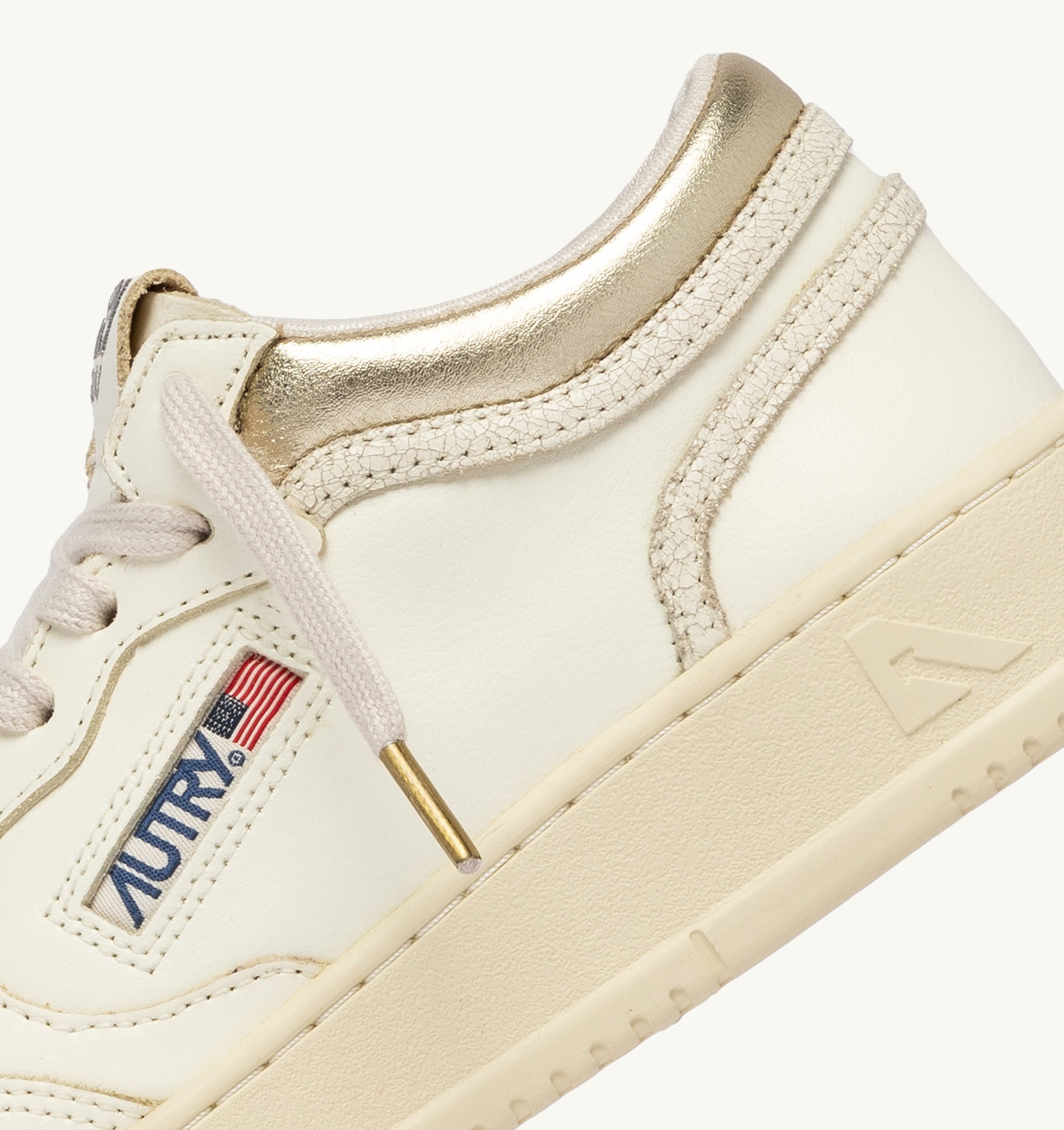 SNEAKERS MED-WAY IN PELLE COLORE MARSHMALLOW E PLATINO