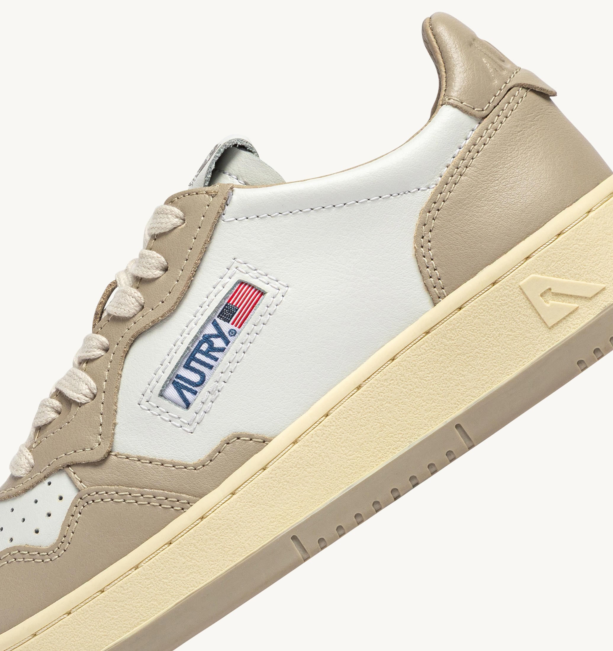 SNEAKERS MEDALIST LOW BICOLOR IN PELLE BIANCA E FEATHER GRAY