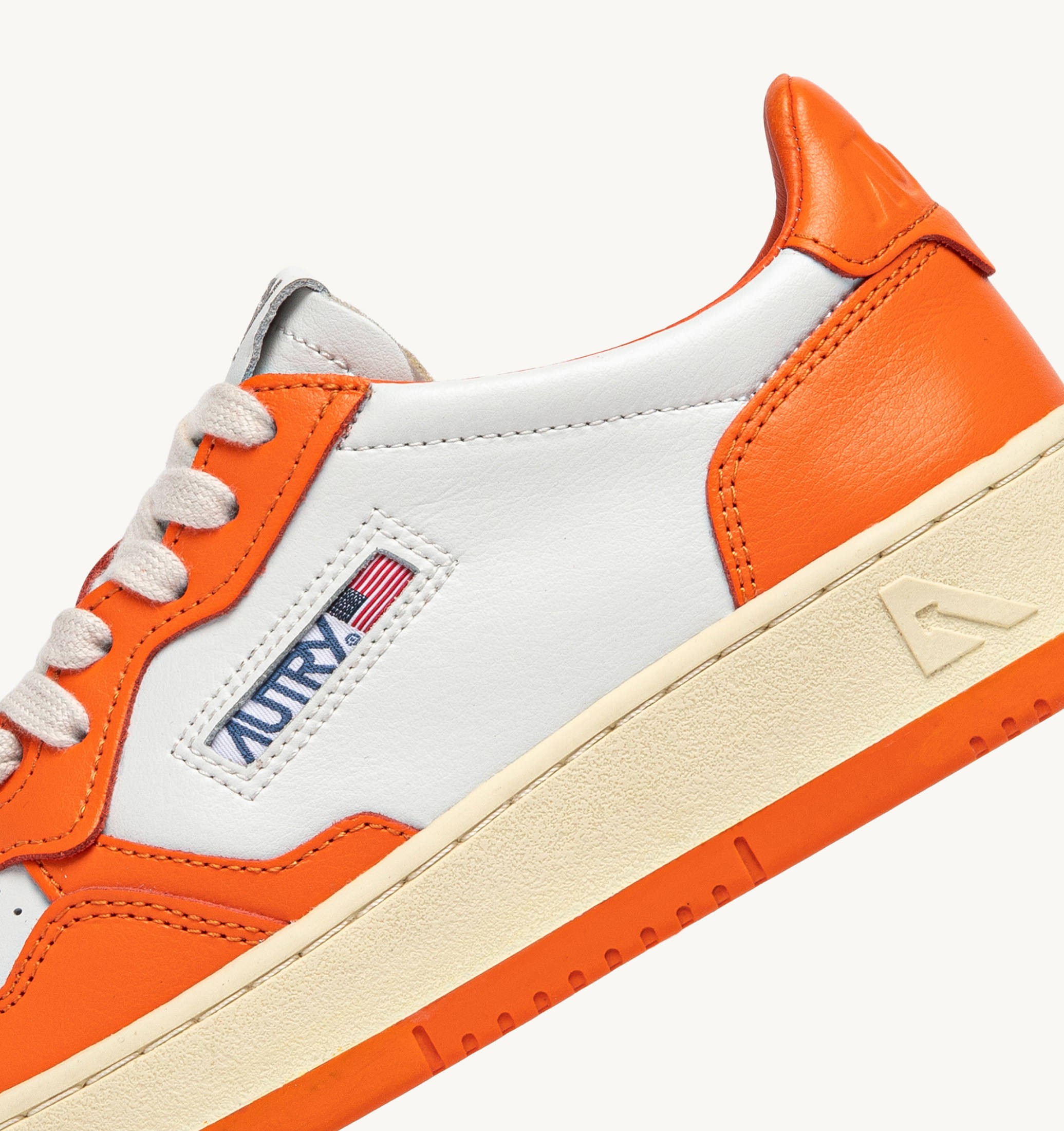 SNEAKERS MEDALIST LOW BICOLOR IN PELLE BIANCA E PARSIMMON ORANGE
