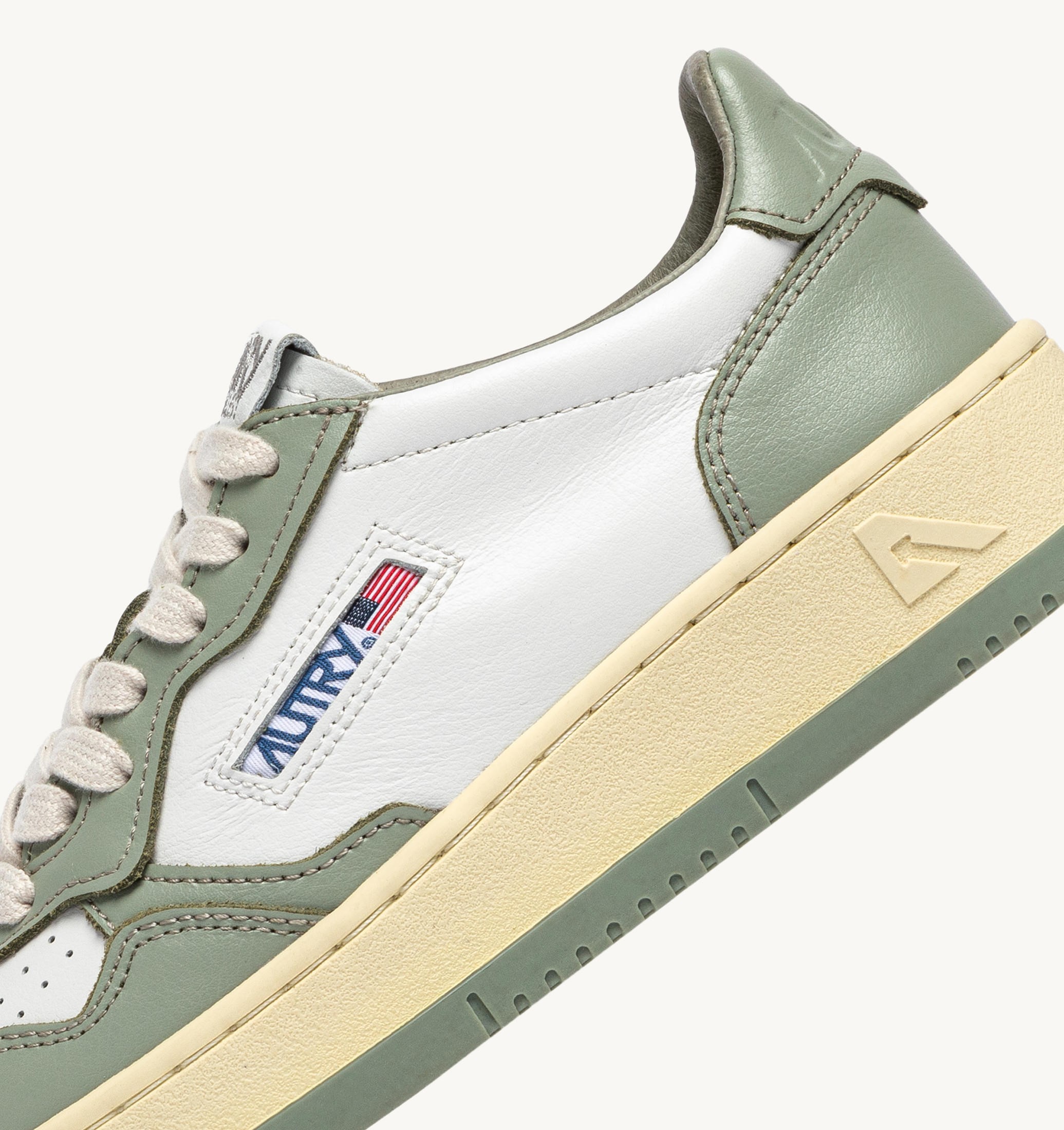 SNEAKERS MEDALIST LOW BICOLOR IN PELLE BIANCA E SEA GRASS