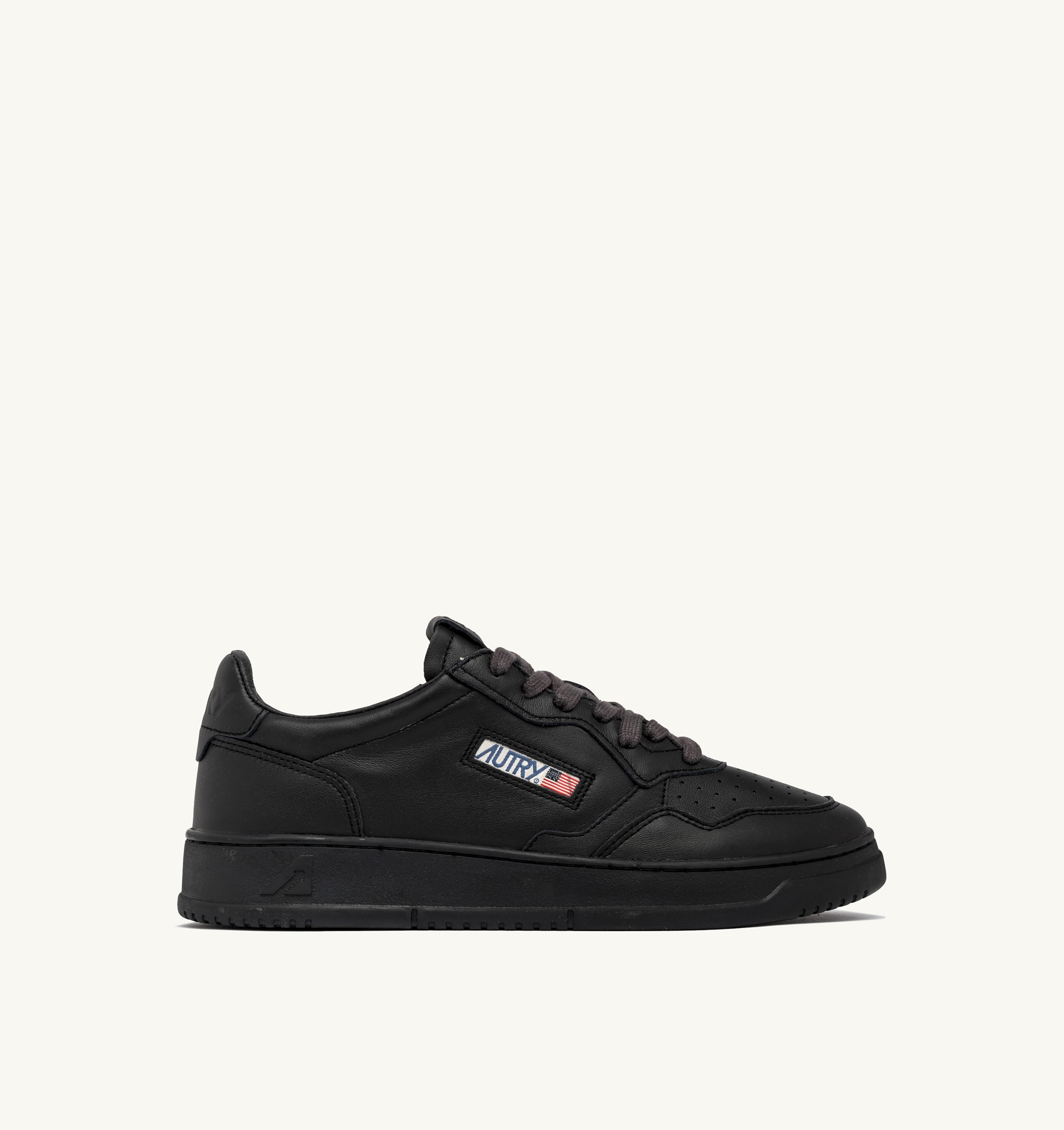 SNEAKERS MEDALIST LOW IN NAPPA METEORITE