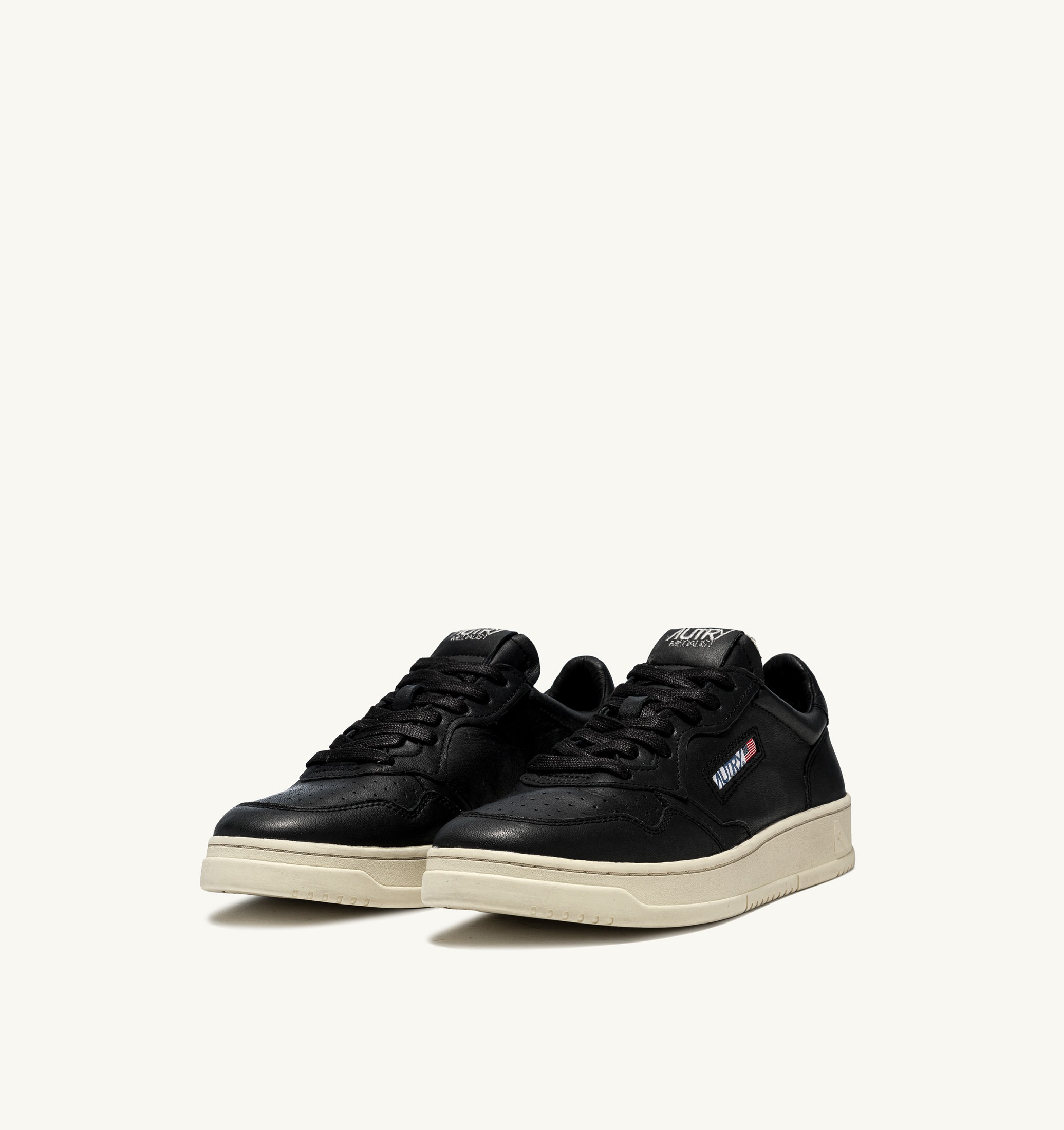 SNEAKERS MEDALIST LOW IN NAPPA NERA SUPER SOFT
