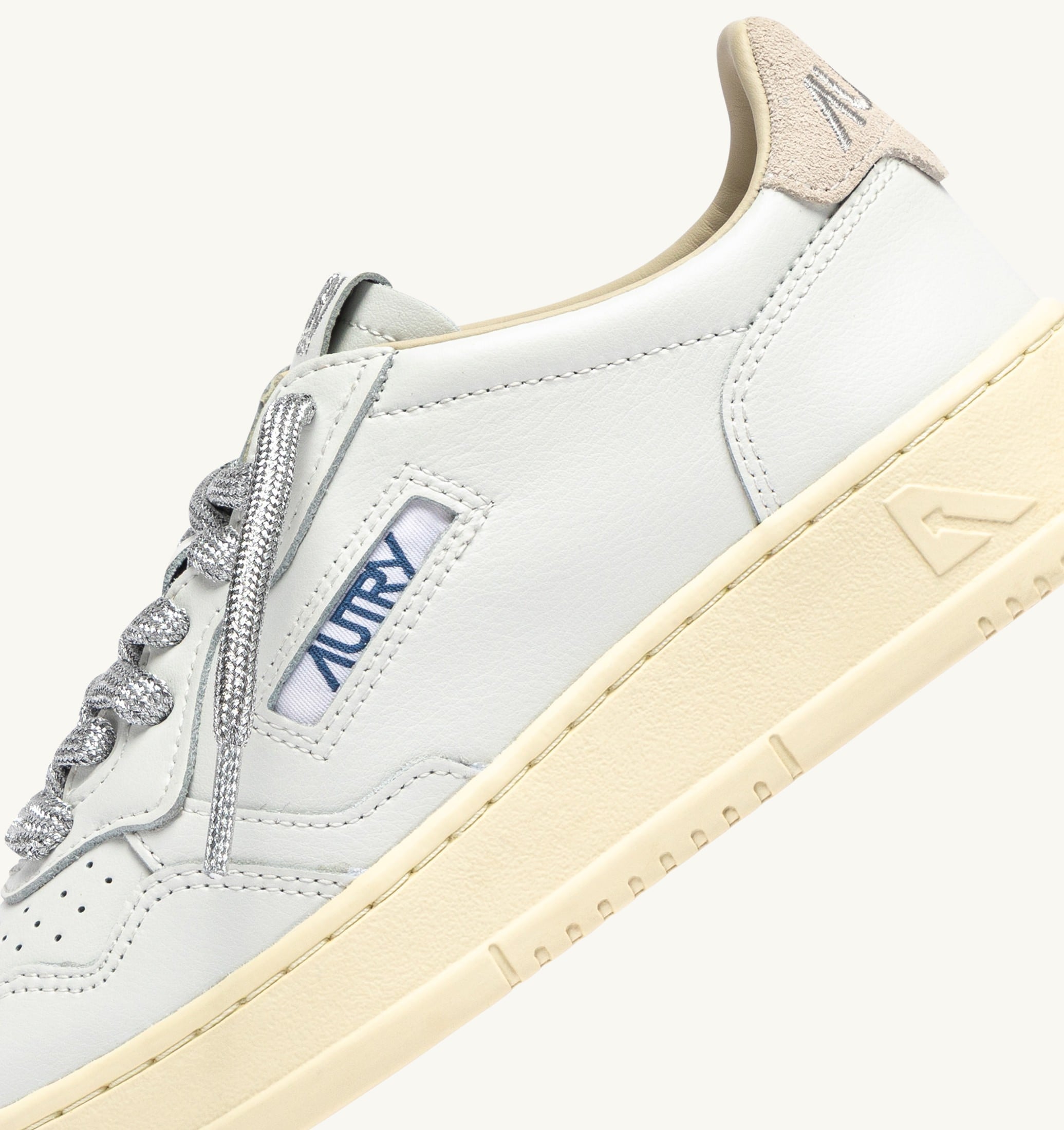 SNEAKERS MEDALIST LOW IN PELLE BIANCA E DETTAGLI LUREX ARGENTO