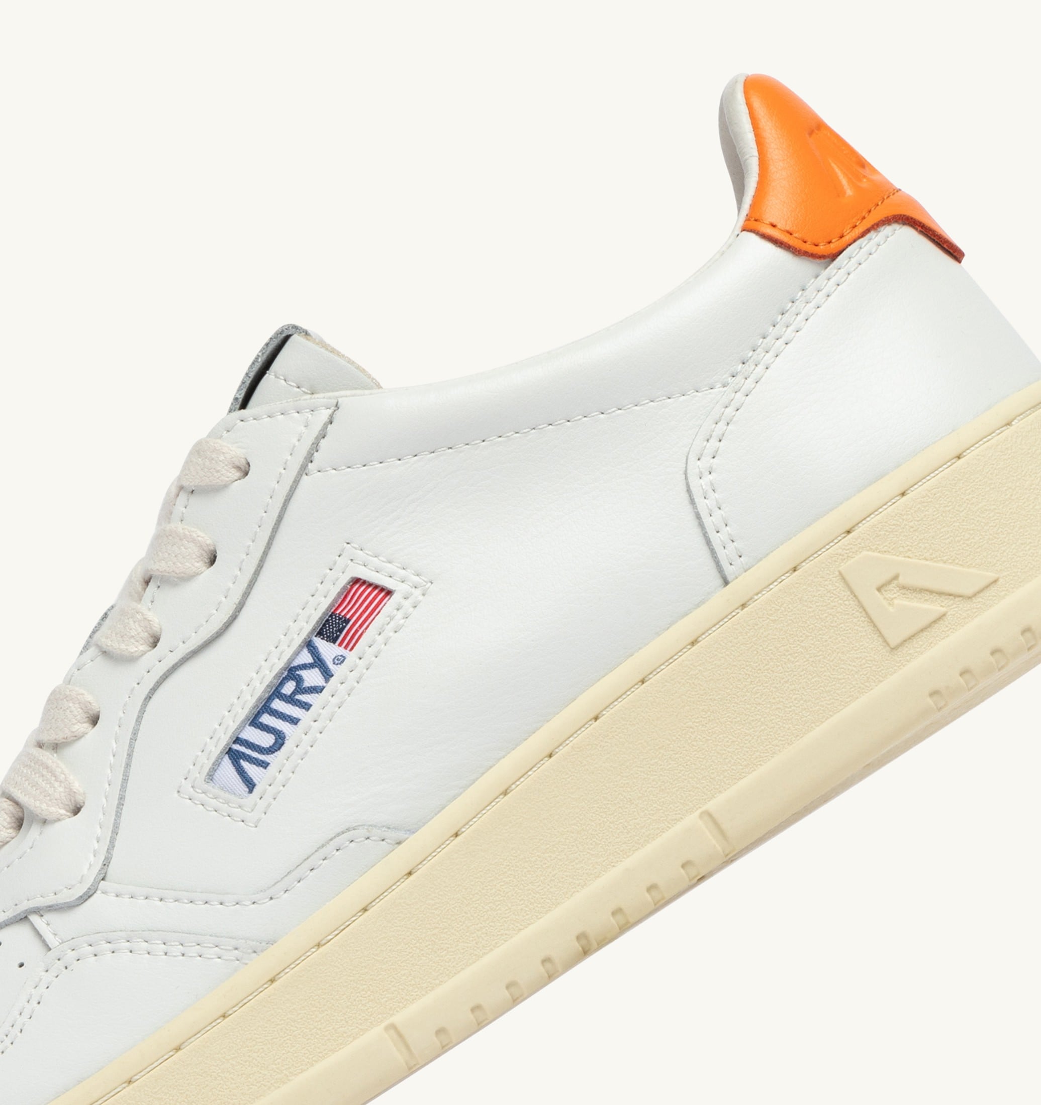 SNEAKERS MEDALIST LOW IN PELLE BIANCA E PARSIMMON ORANGE