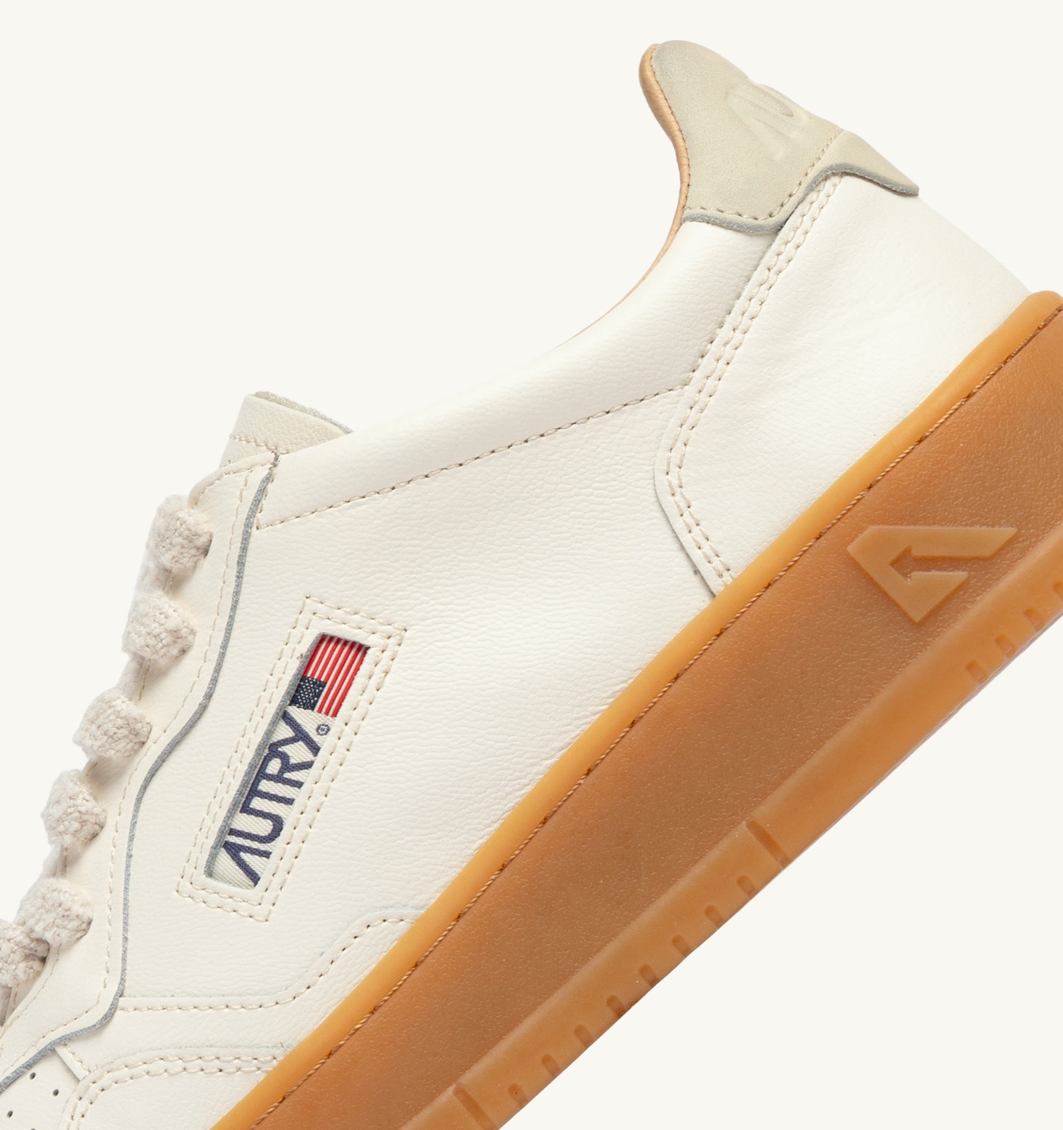 SNEAKERS MEDALIST LOW IN PELLE MARSHMALLOW