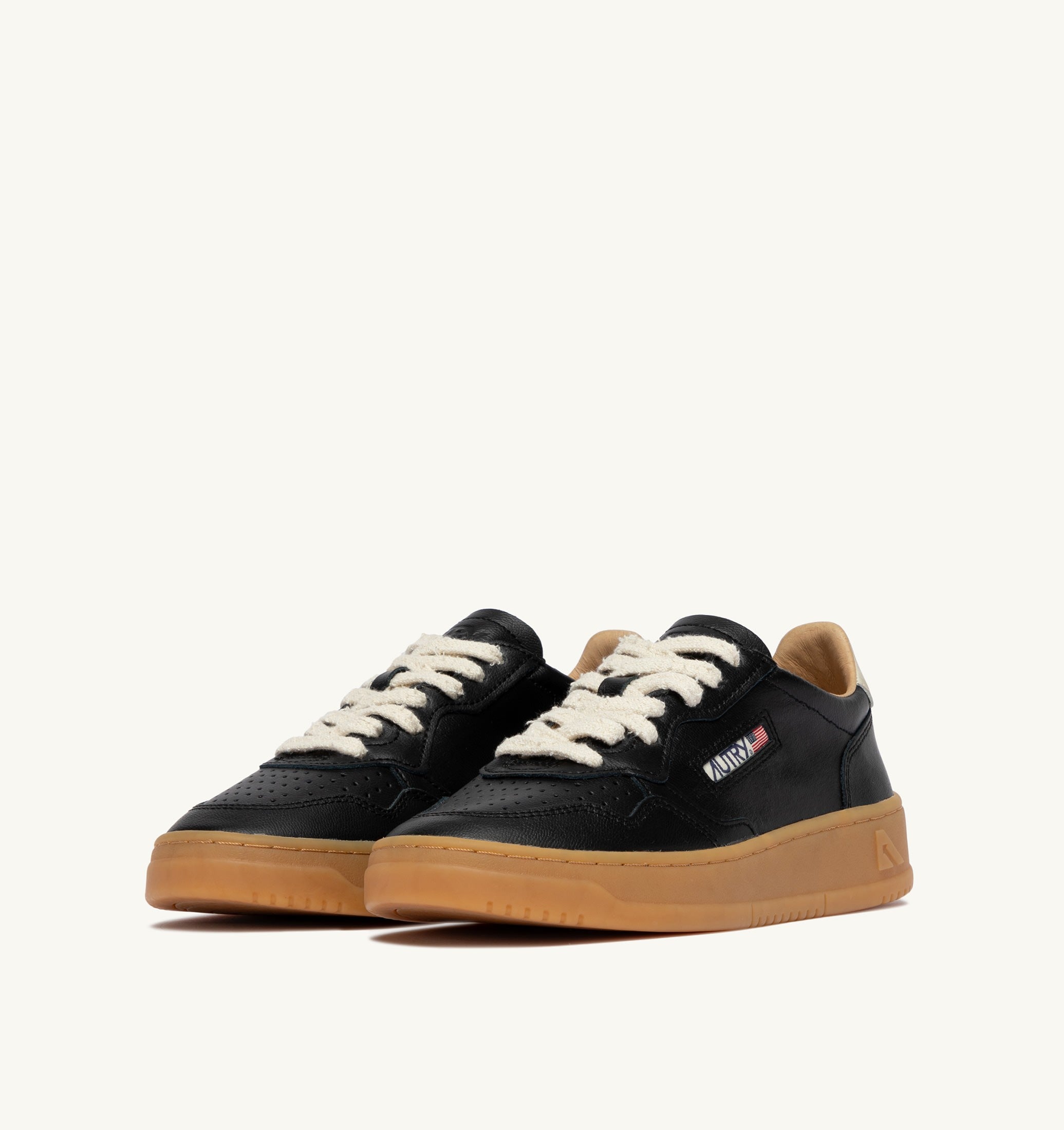 SNEAKERS MEDALIST LOW IN PELLE NERA E MARSHMALLOW