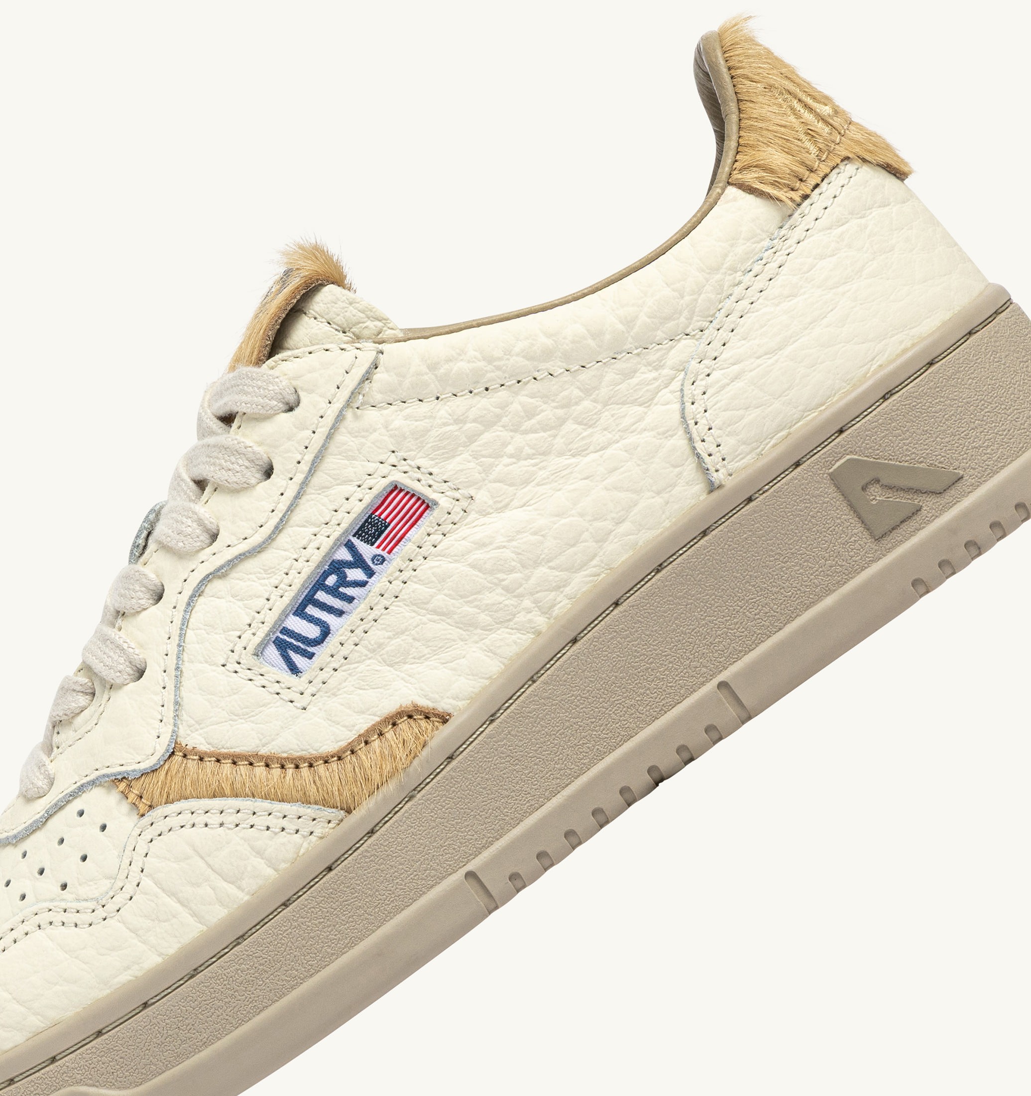 SNEAKERS MEDALIST LOW IN PELLE SAND