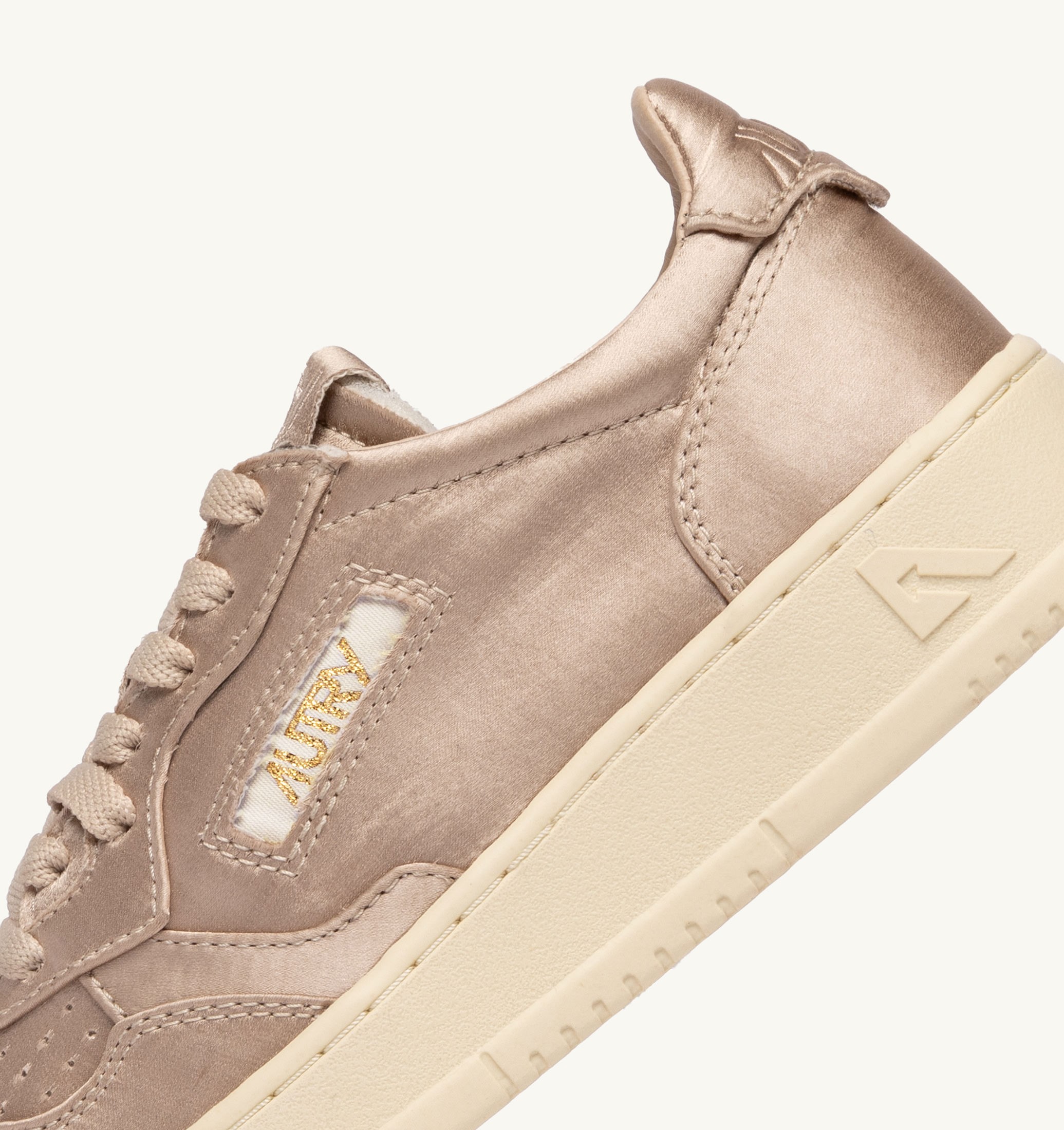 SNEAKERS MEDALIST LOW IN SATIN DESERT ROSE