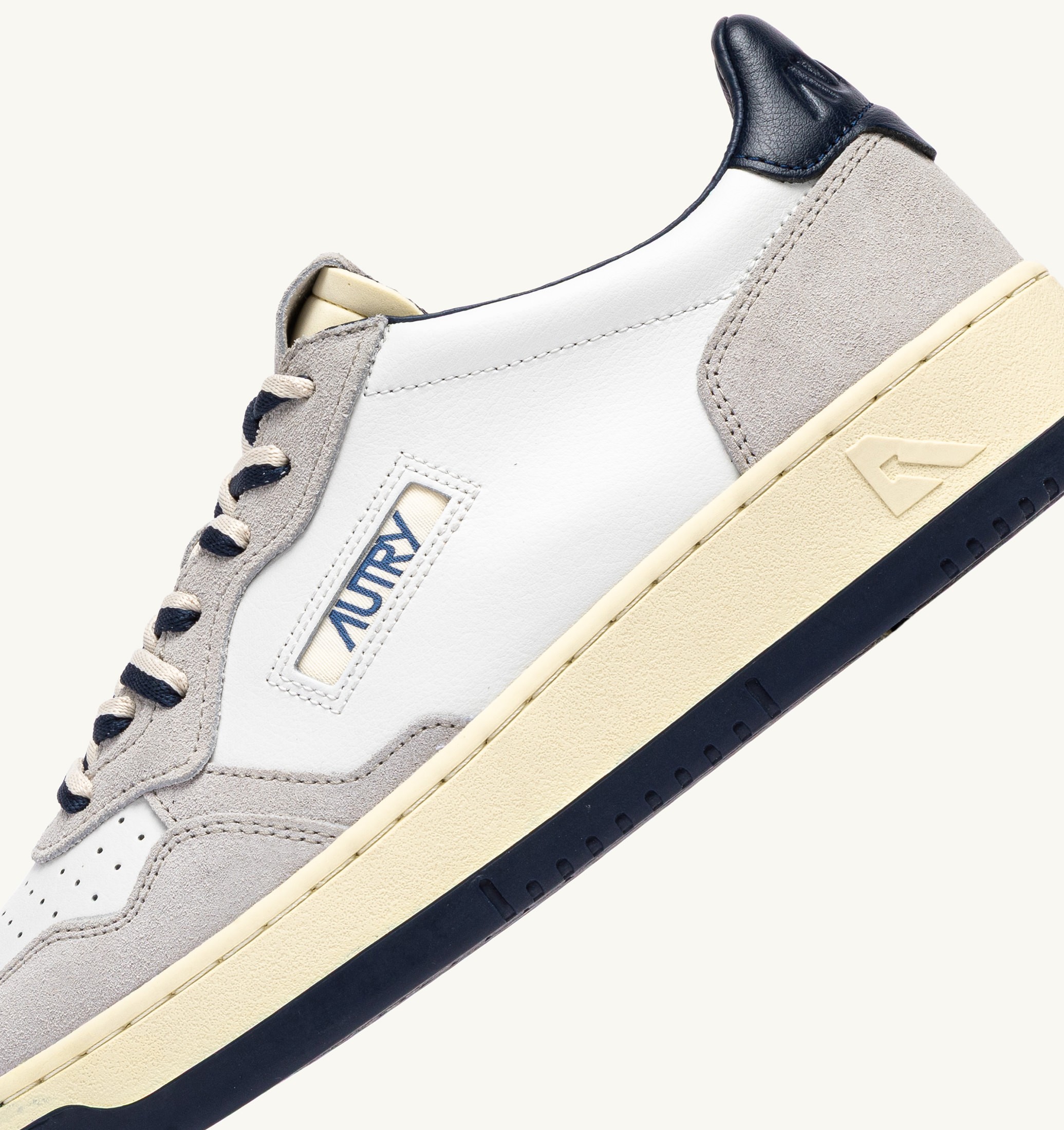 SNEAKERS MEDALIST LOW IN SUEDE E PELLE VAPOR E SPACE