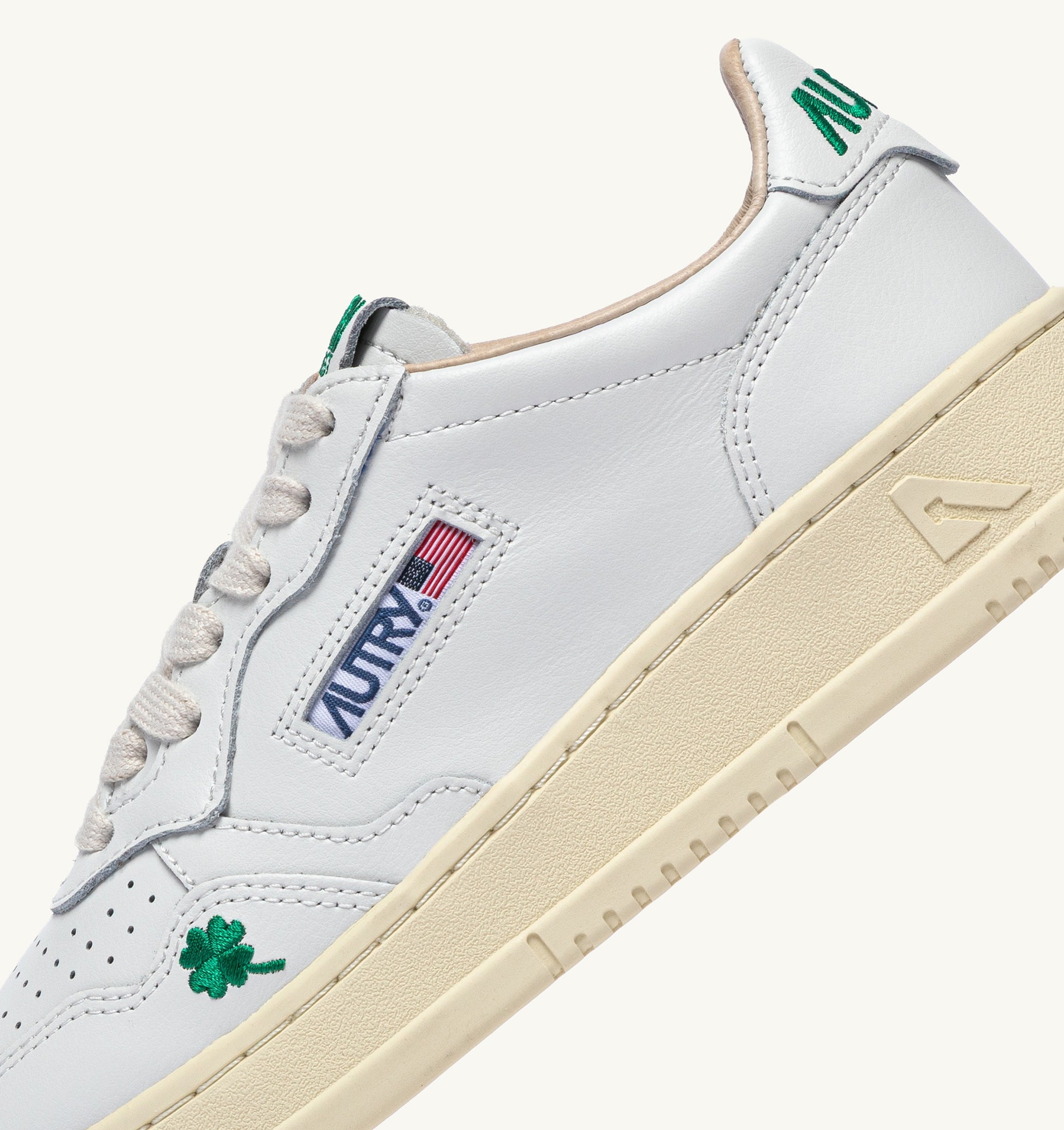 SNEAKERS MEDALIST LOW 'QUADRIFOGLIO' IN PELLE BIANCA E AMAZON
