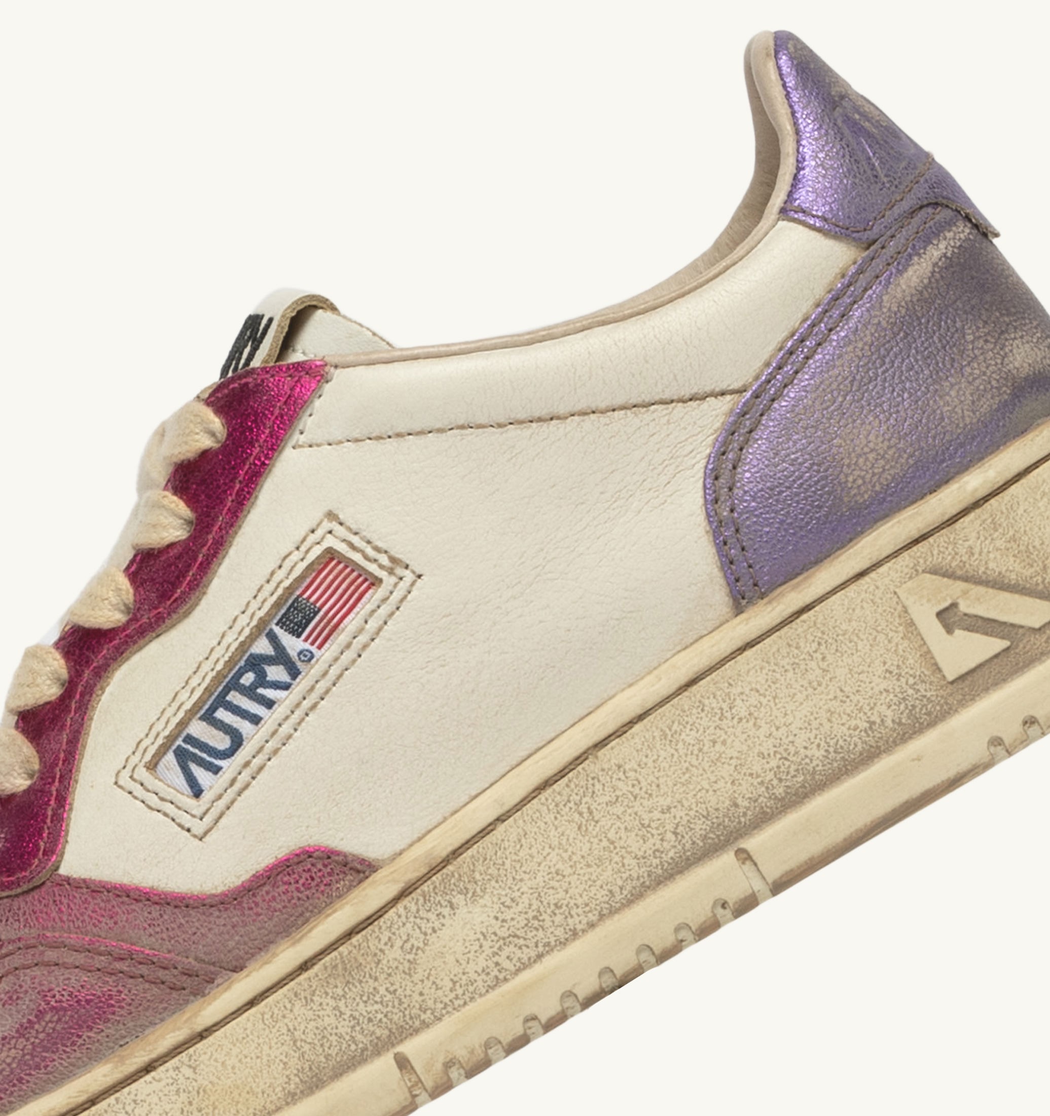 SNEAKERS MEDALIST LOW SUPER VINTAGE IN PELLE BIANCA FUCSIA E VIOLET
