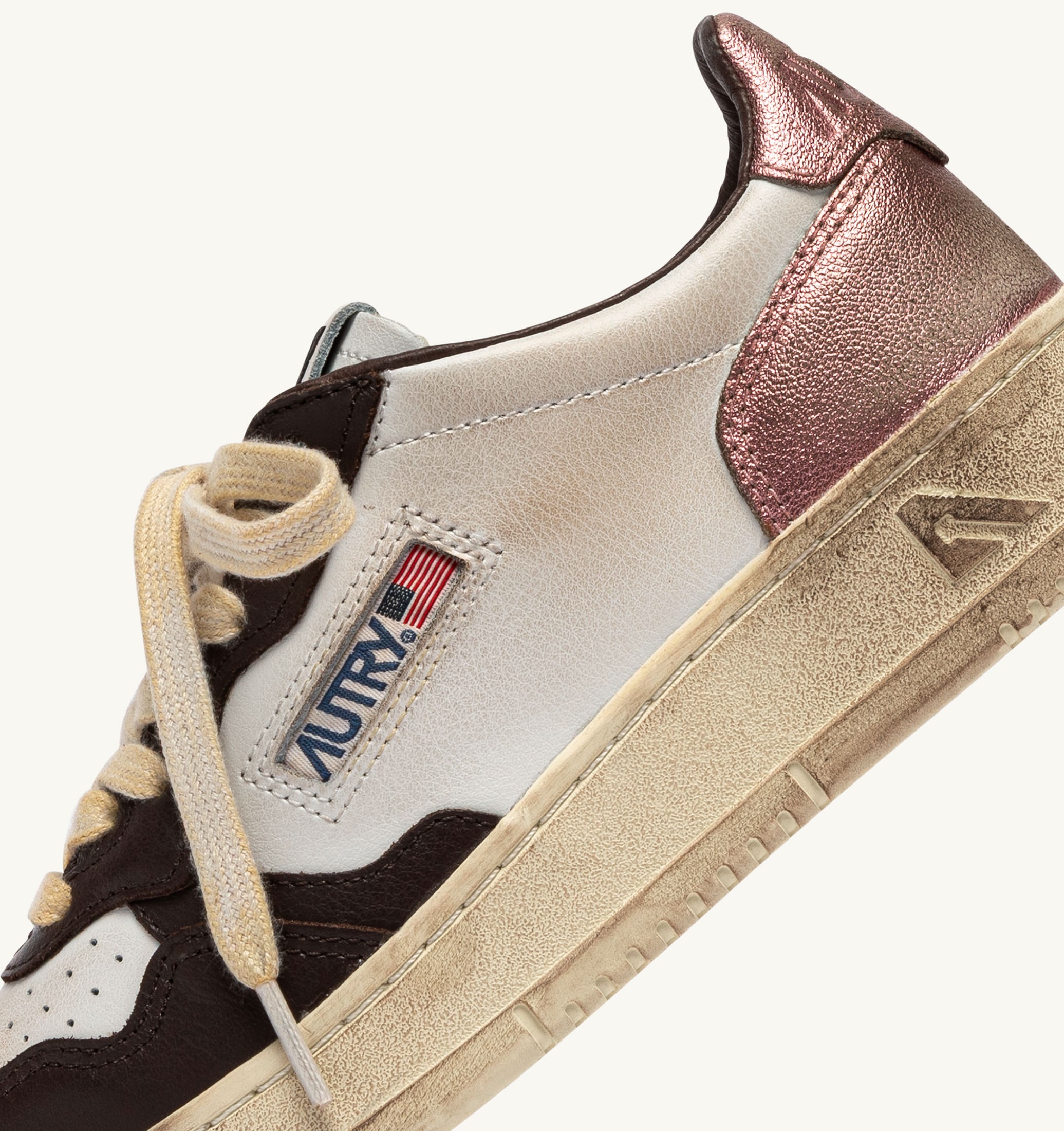 SNEAKERS MEDALIST LOW SUPER VINTAGE IN PELLE BIANCA PEONY E HOT FUDGE