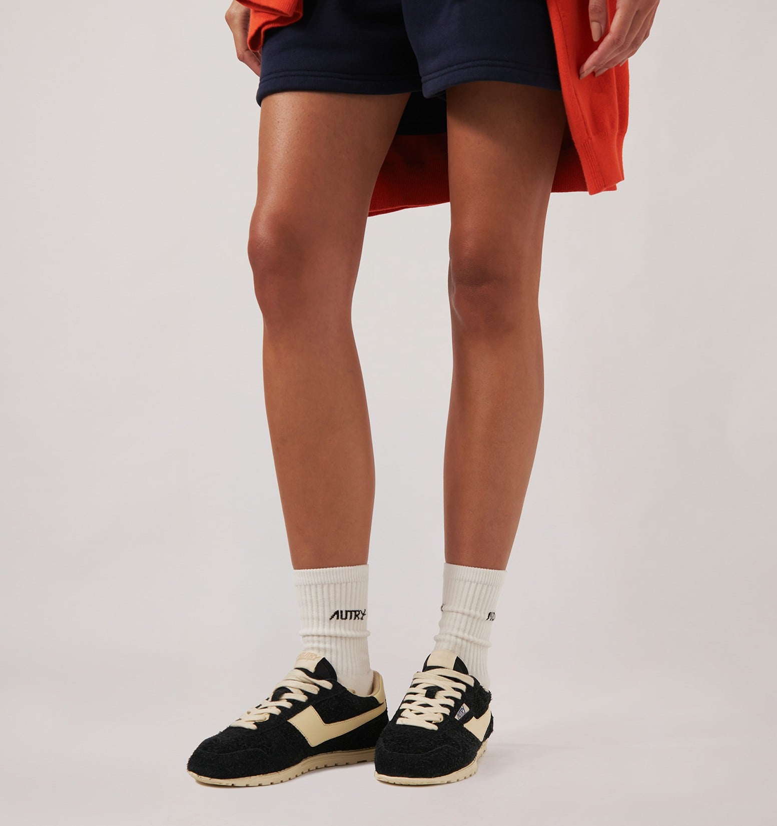 SNEAKERS WINDSPIN IN SUEDE E PELLE NERA E RUTABAGA
