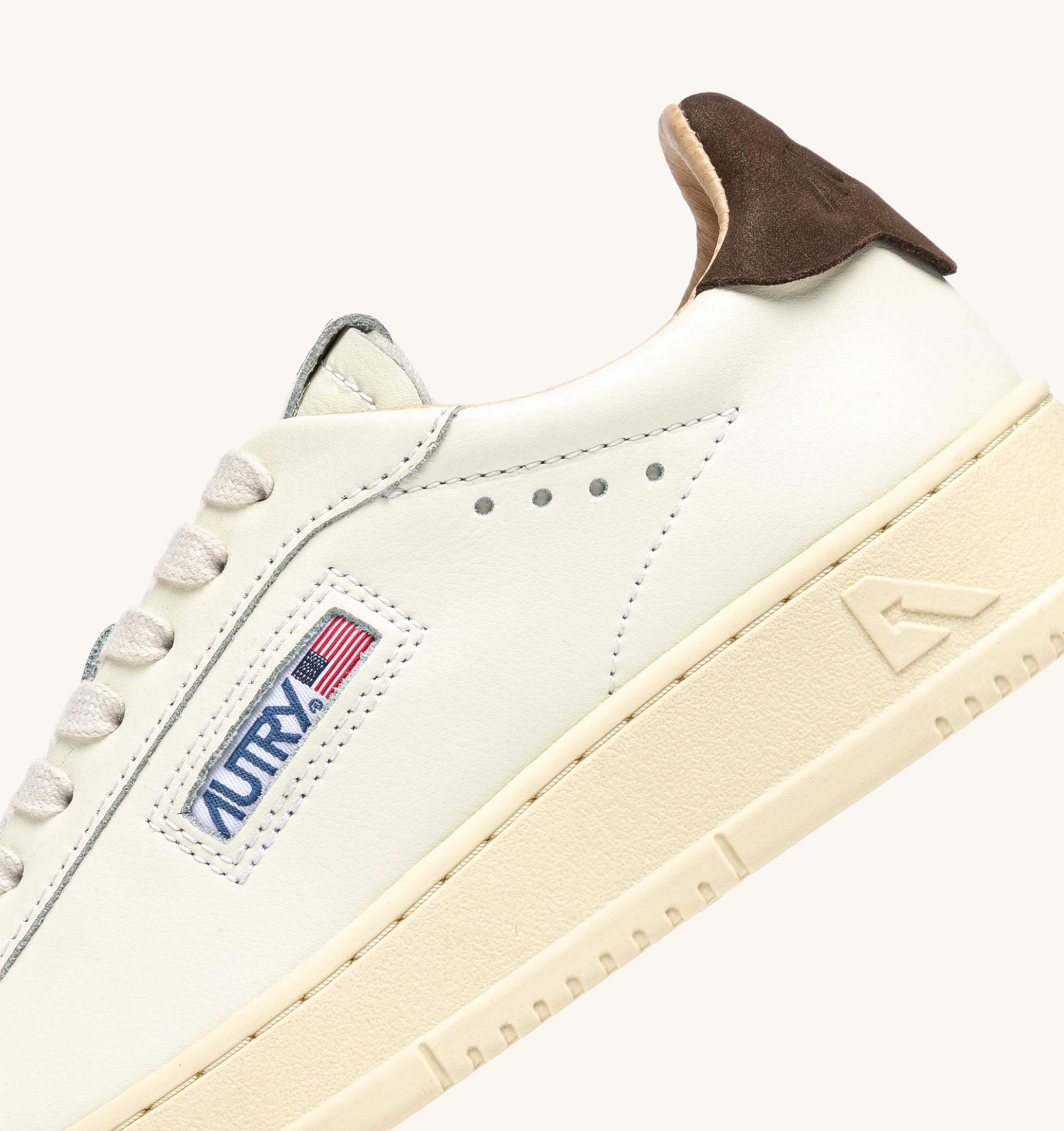 SNEAKERS DALLAS LOW IN PELLE TEAK E MARSHMALLOW