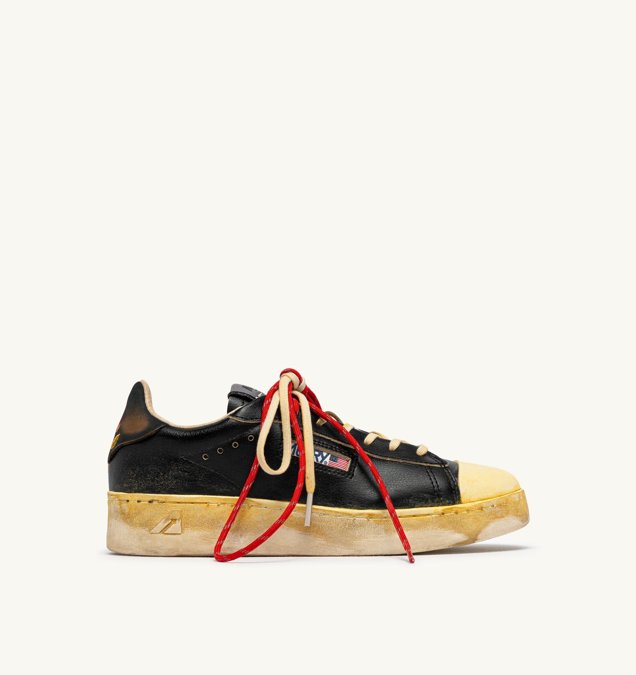 SNEAKERS DALLAS LOW SUPER VINTAGE IN PELLE NERA