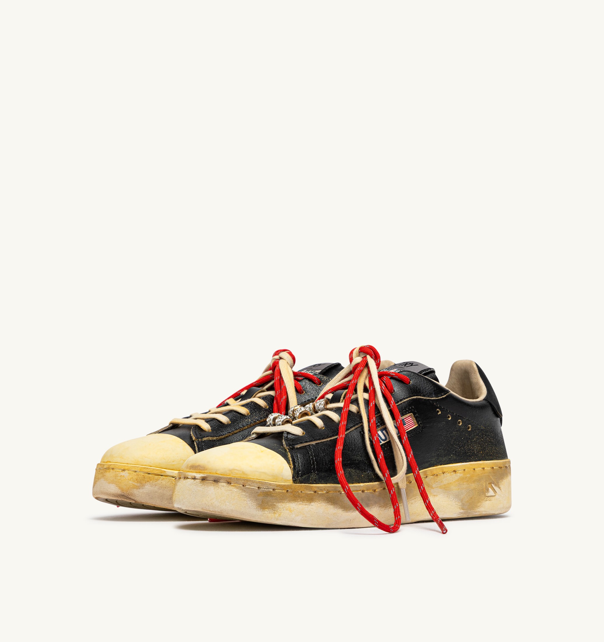 SNEAKERS DALLAS LOW SUPER VINTAGE IN PELLE NERA