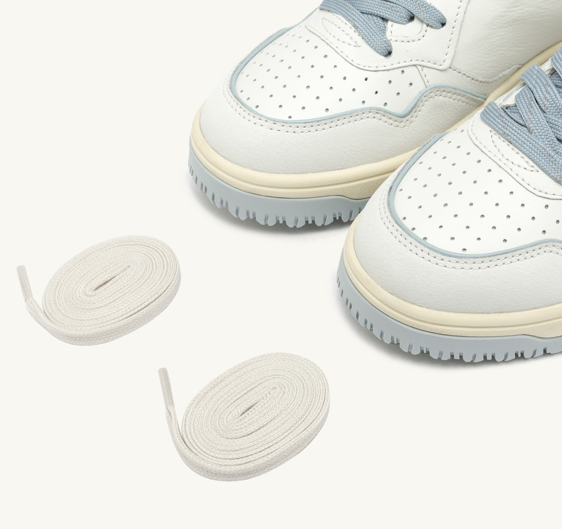 SNEAKERS GOLF LOW IN PELLE BIANCA E PEARL BLUE
