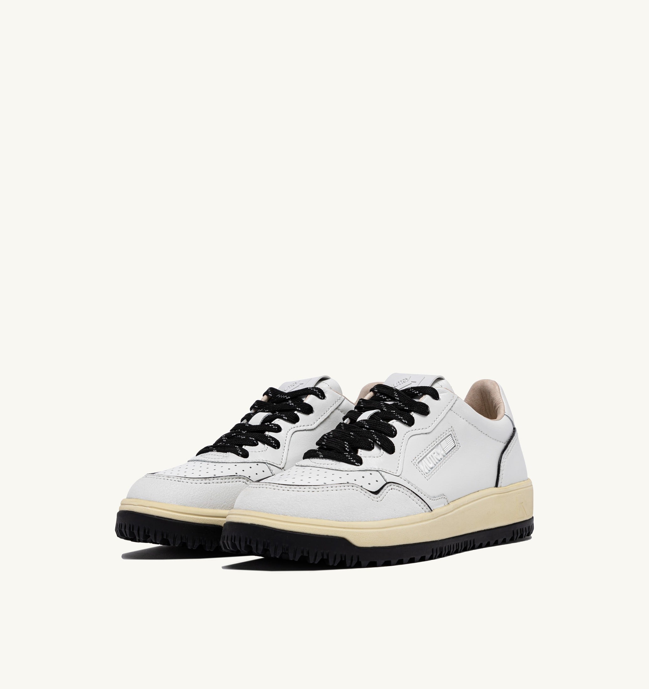 SNEAKERS GOLF LOW IN PELLE COLORE BIANCO E NERO