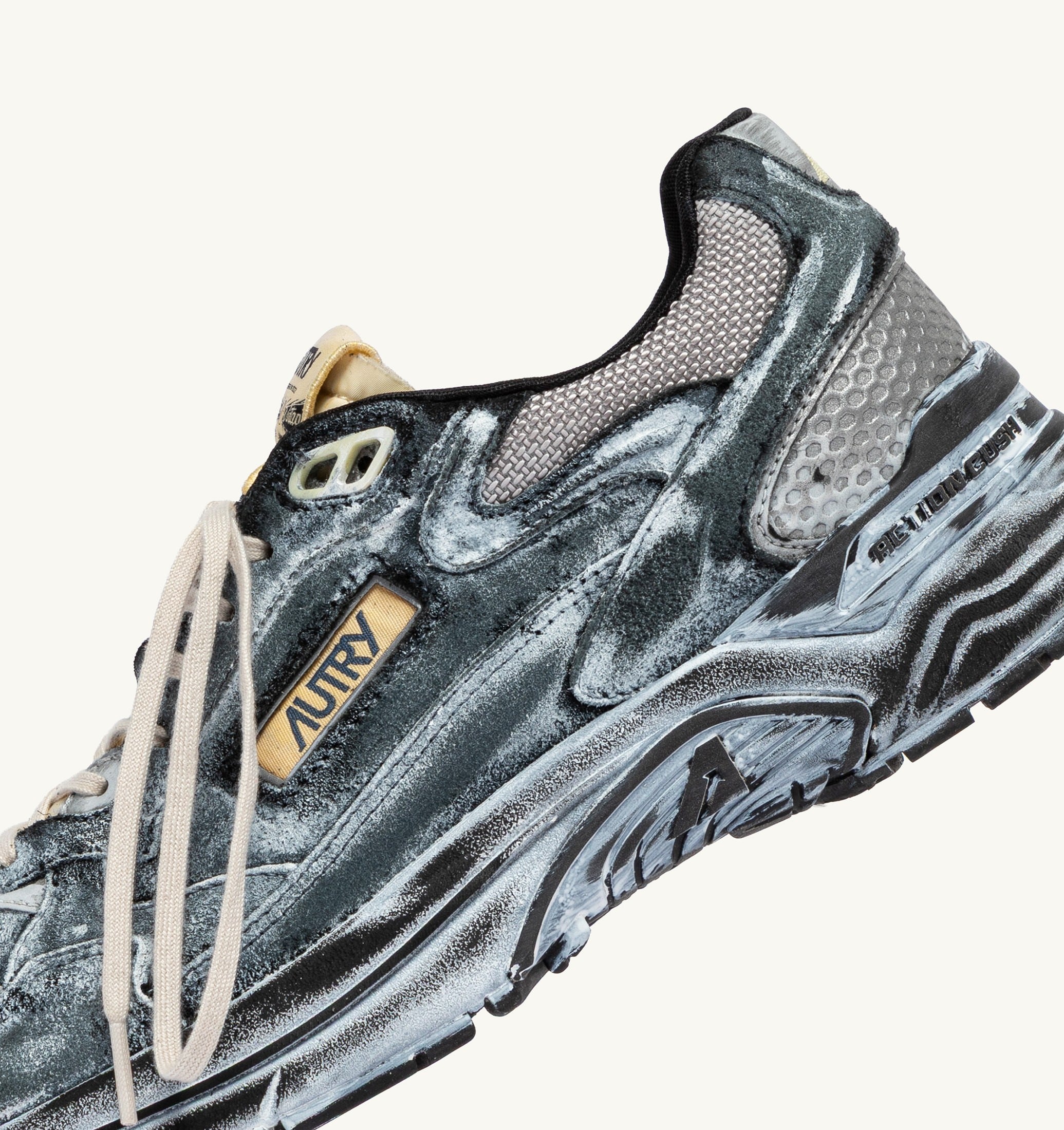 SNEAKERS HYPERWAY SUPER VINTAGE IN SUEDE NERO E ARGENTO