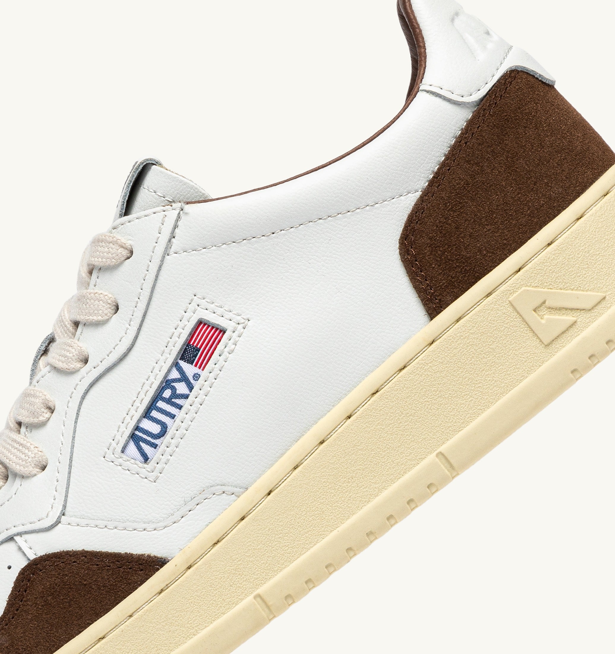 SNEAKERS MEDALIST LOW IN PELLE BIANCA E SUEDE TUNDRA