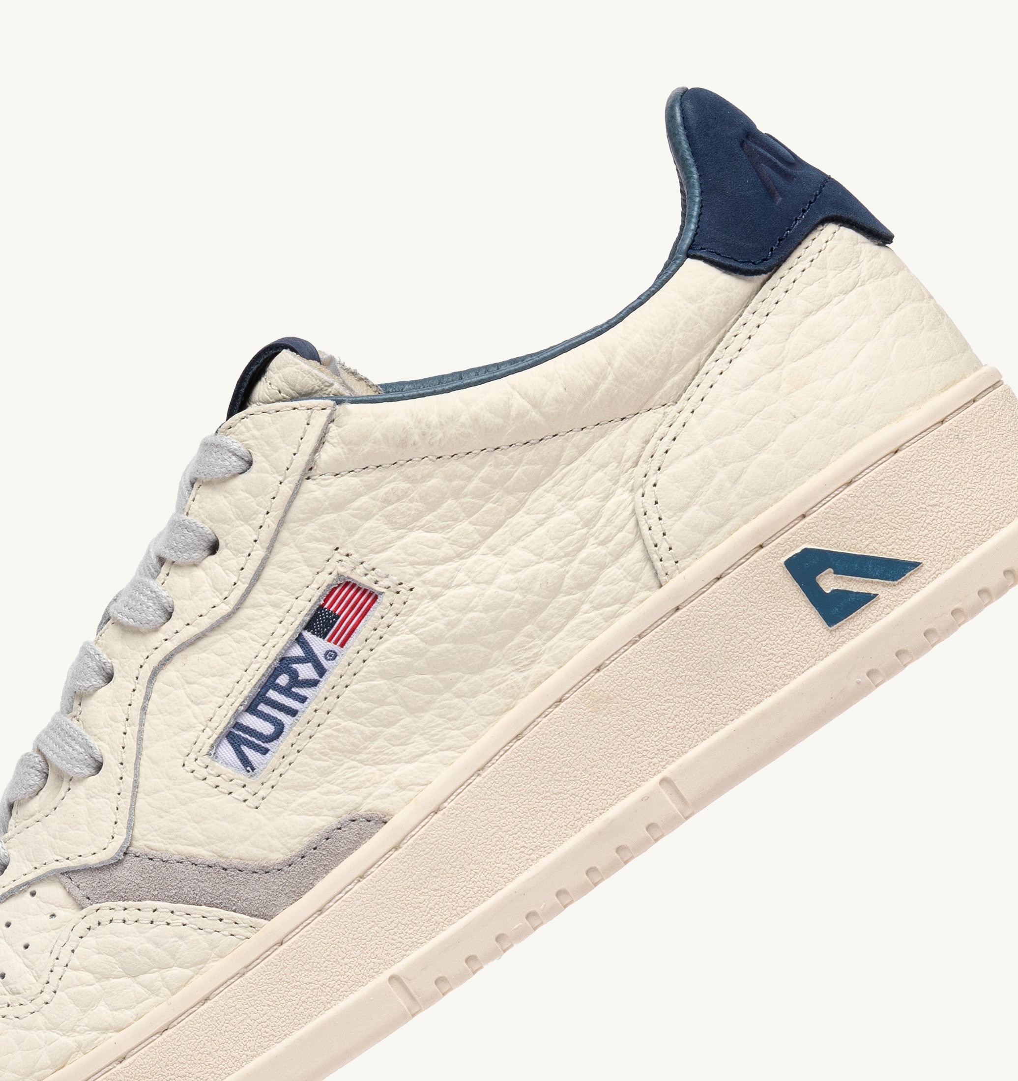 SNEAKERS MEDALIST LOW IN PELLE BLUE DEPTHS E VAPOR