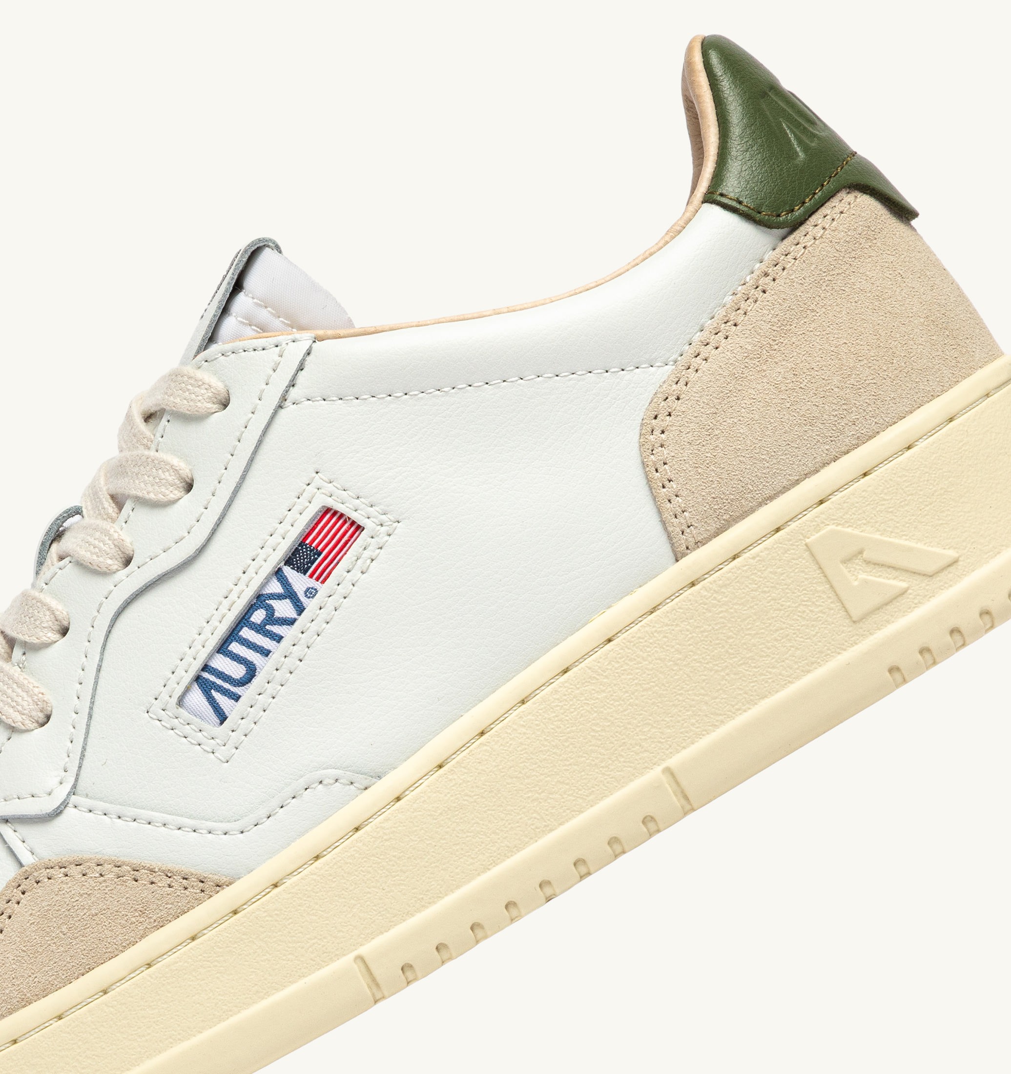 SNEAKERS MEDALIST LOW IN SUEDE E PELLE BIANCA E BRONZE GREEN