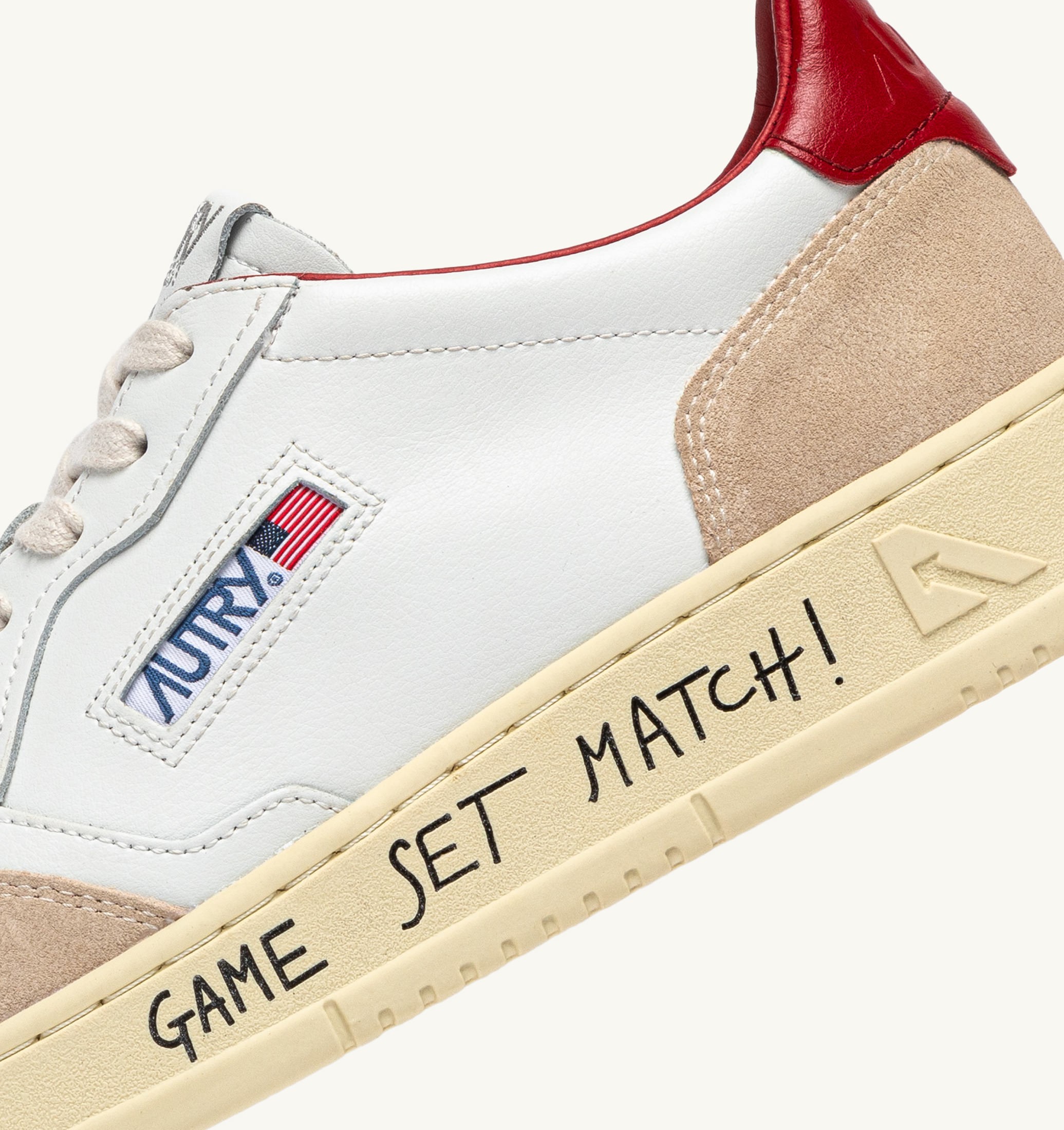 SNEAKERS MEDALIST LOW IN SUEDE E PELLE BIANCA E ROSSA CON LETTERING