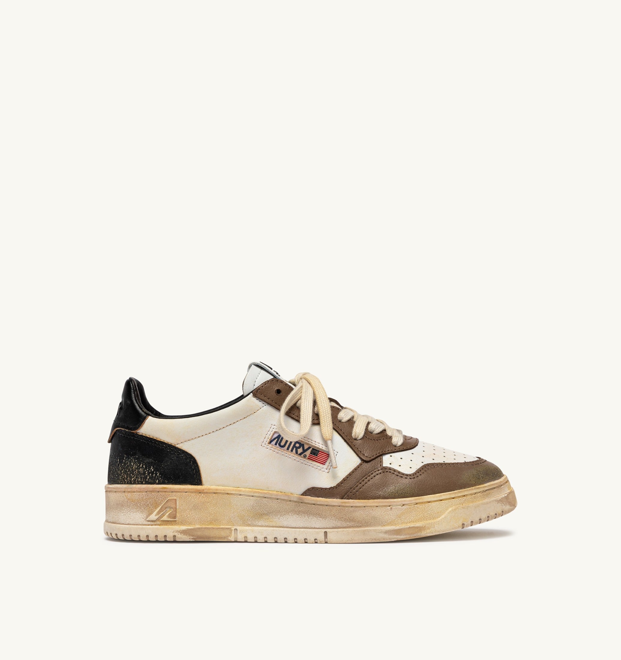 SNEAKERS MEDALIST LOW SUPER VINTAGE IN PELLE BIANCA NERA E MALT MALL
