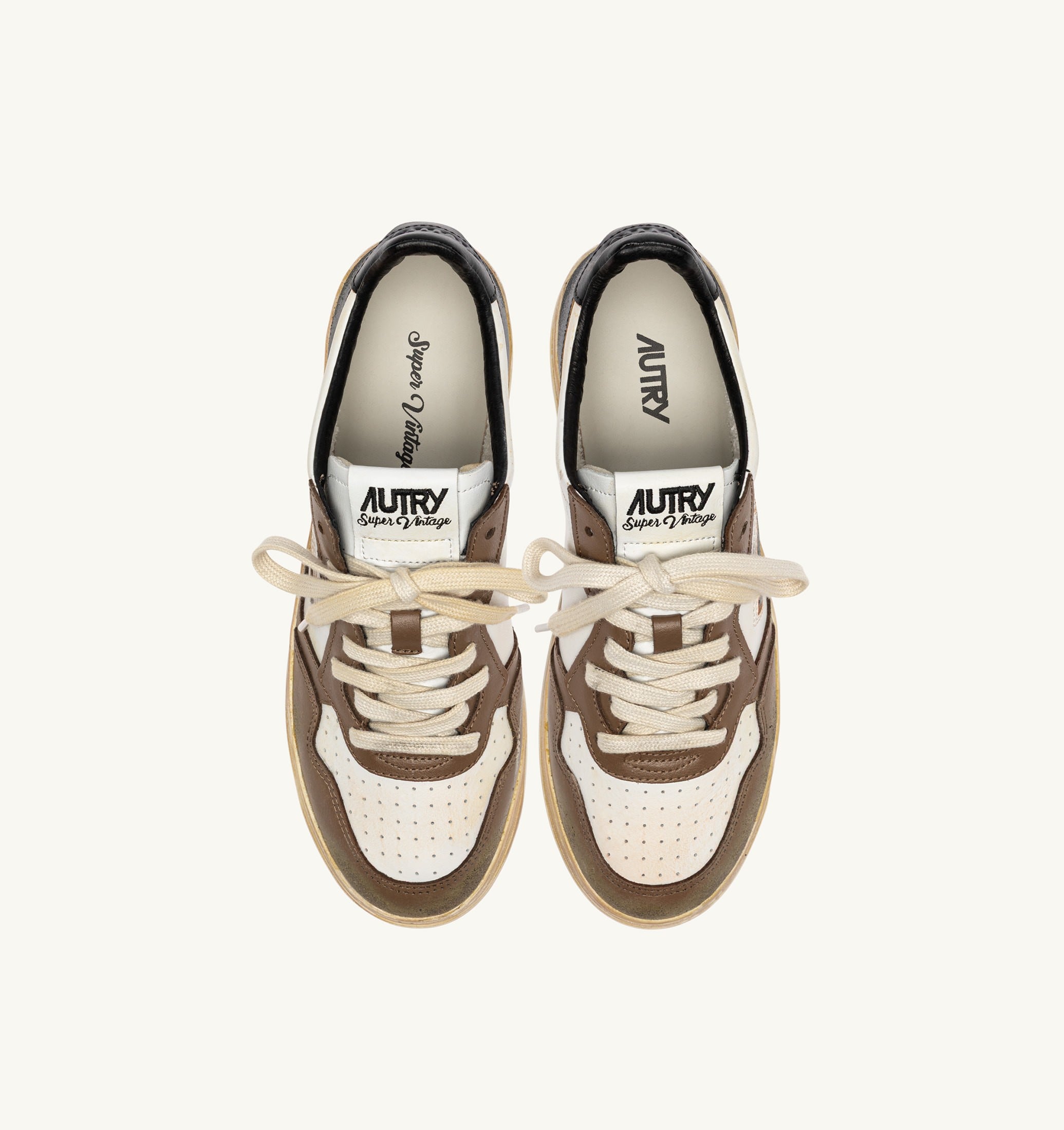 SNEAKERS MEDALIST LOW SUPER VINTAGE IN PELLE BIANCA NERA E MALT MALL