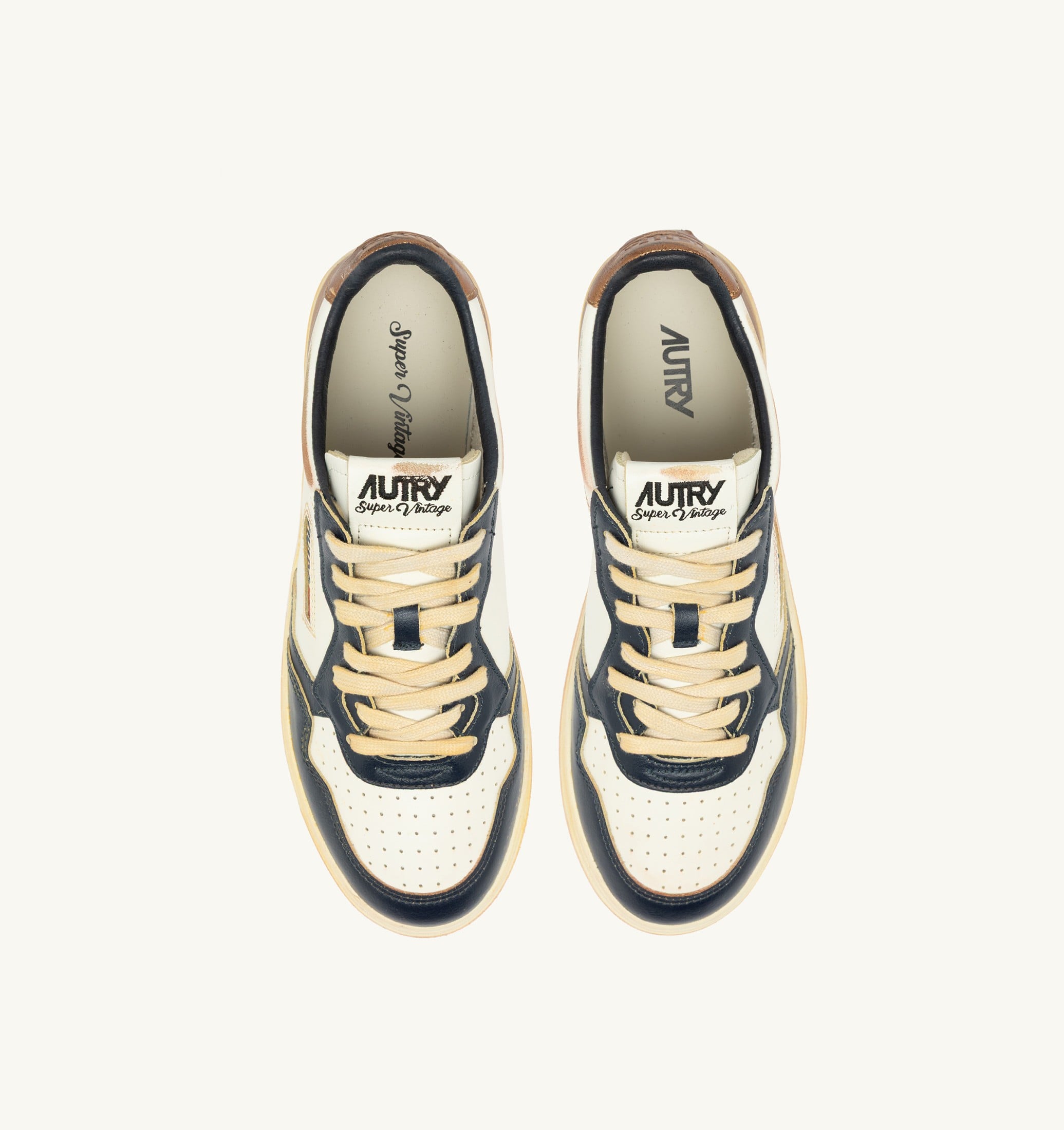 SNEAKERS MEDALIST LOW SUPER VINTAGE IN PELLE BIANCA RAME E SPACE