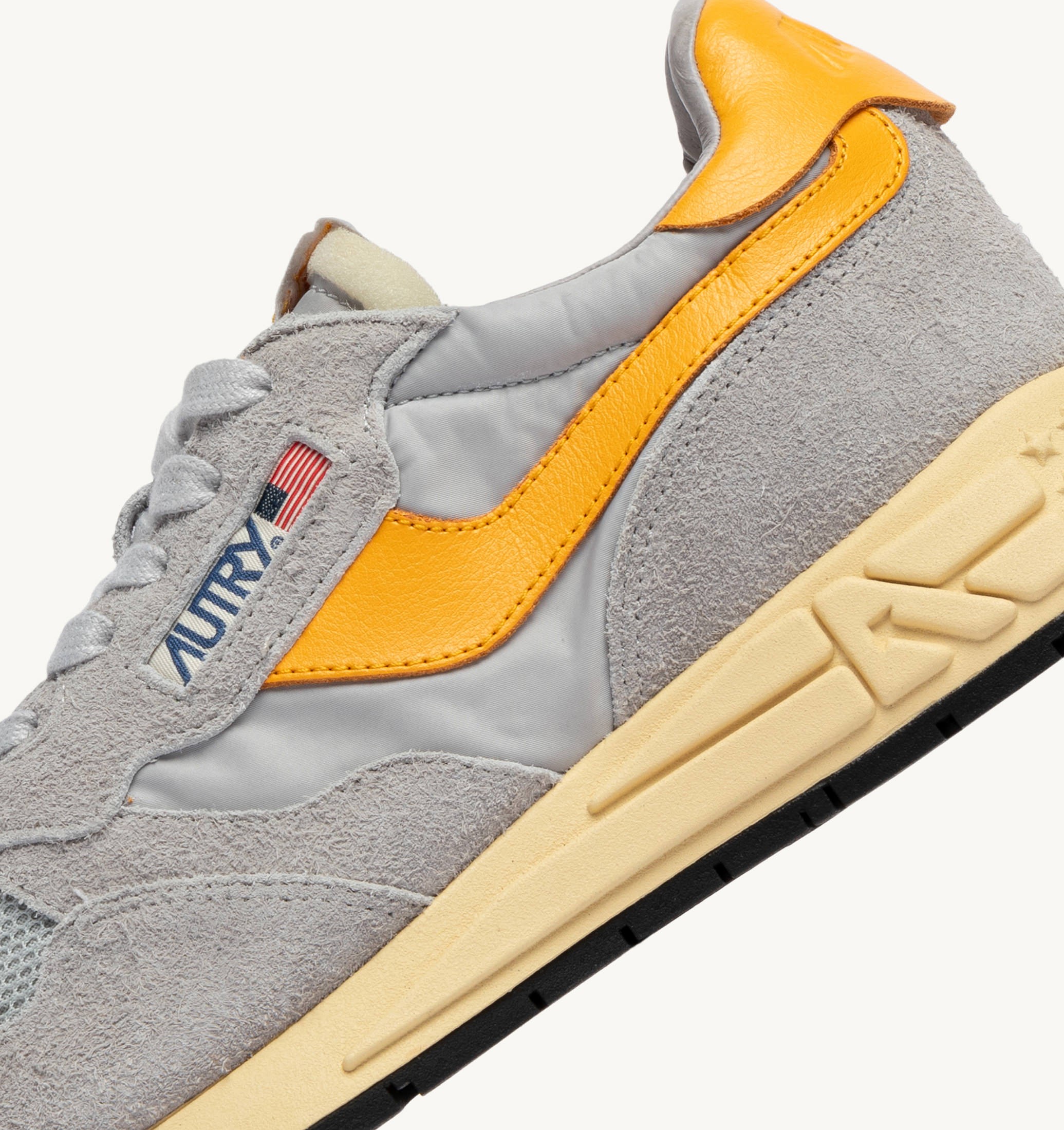 SNEAKERS REELWIND LOW IN NYLON E SUEDE VAPOR E BEESWAX